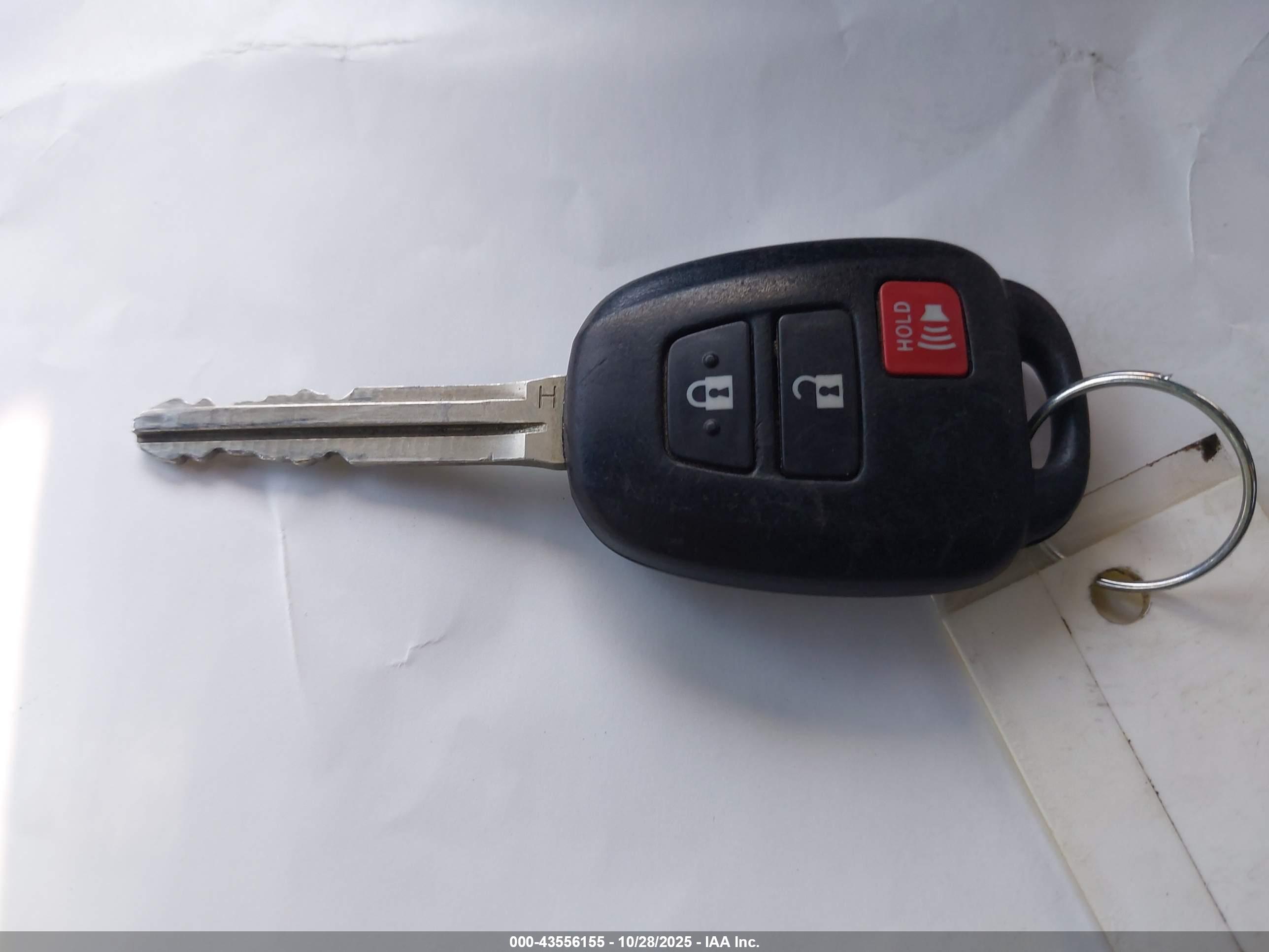 TOYOTA RAV4 image 11