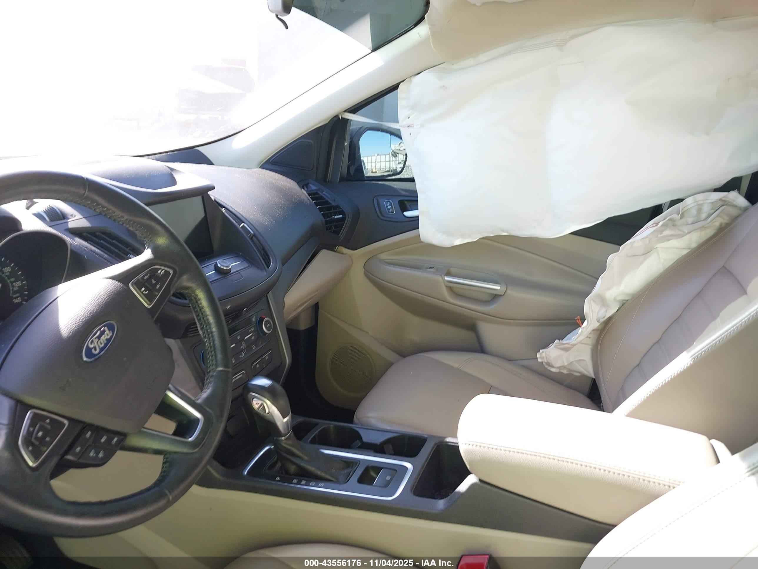 FORD ESCAPE image 5