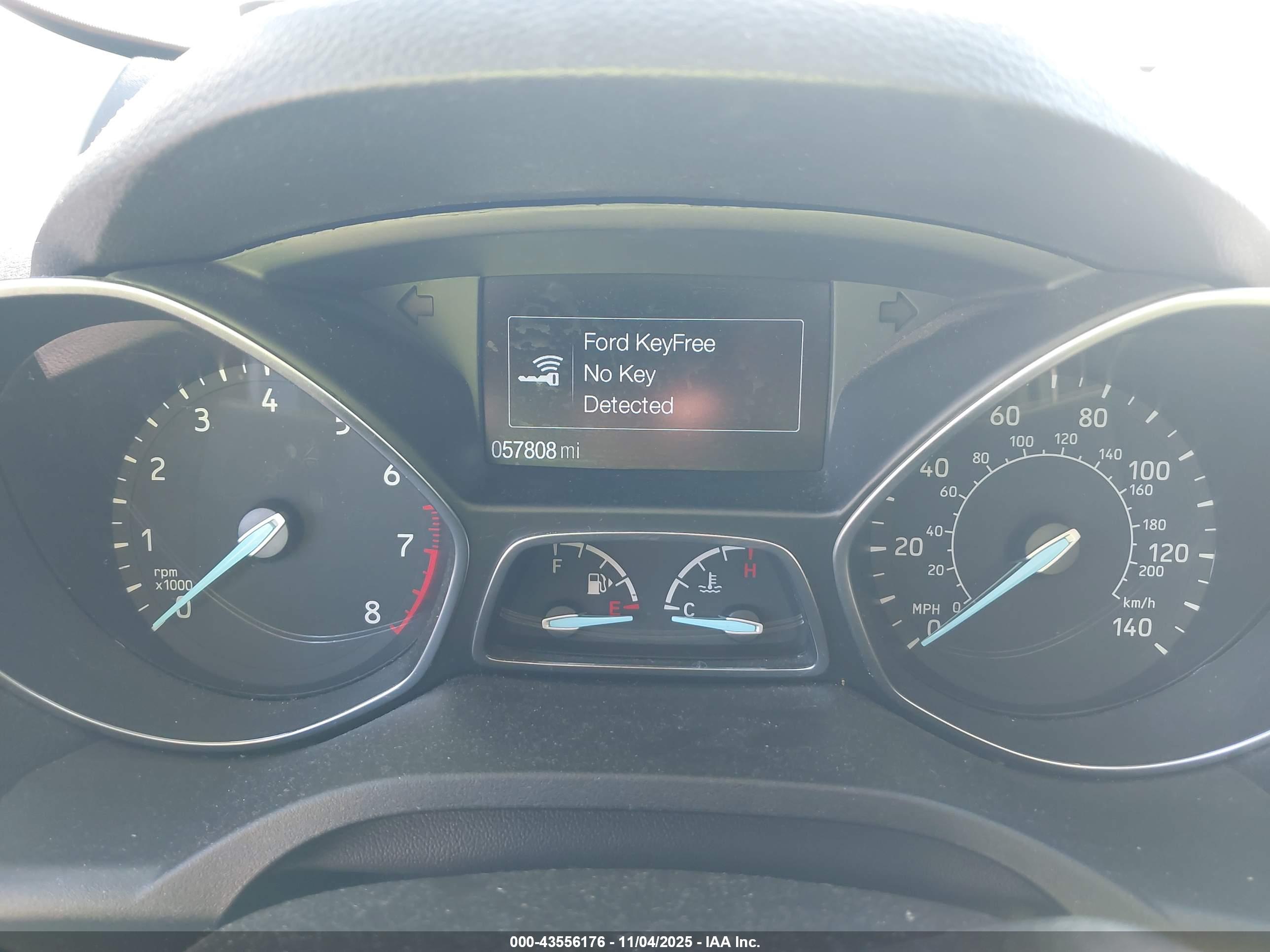 FORD ESCAPE image 7