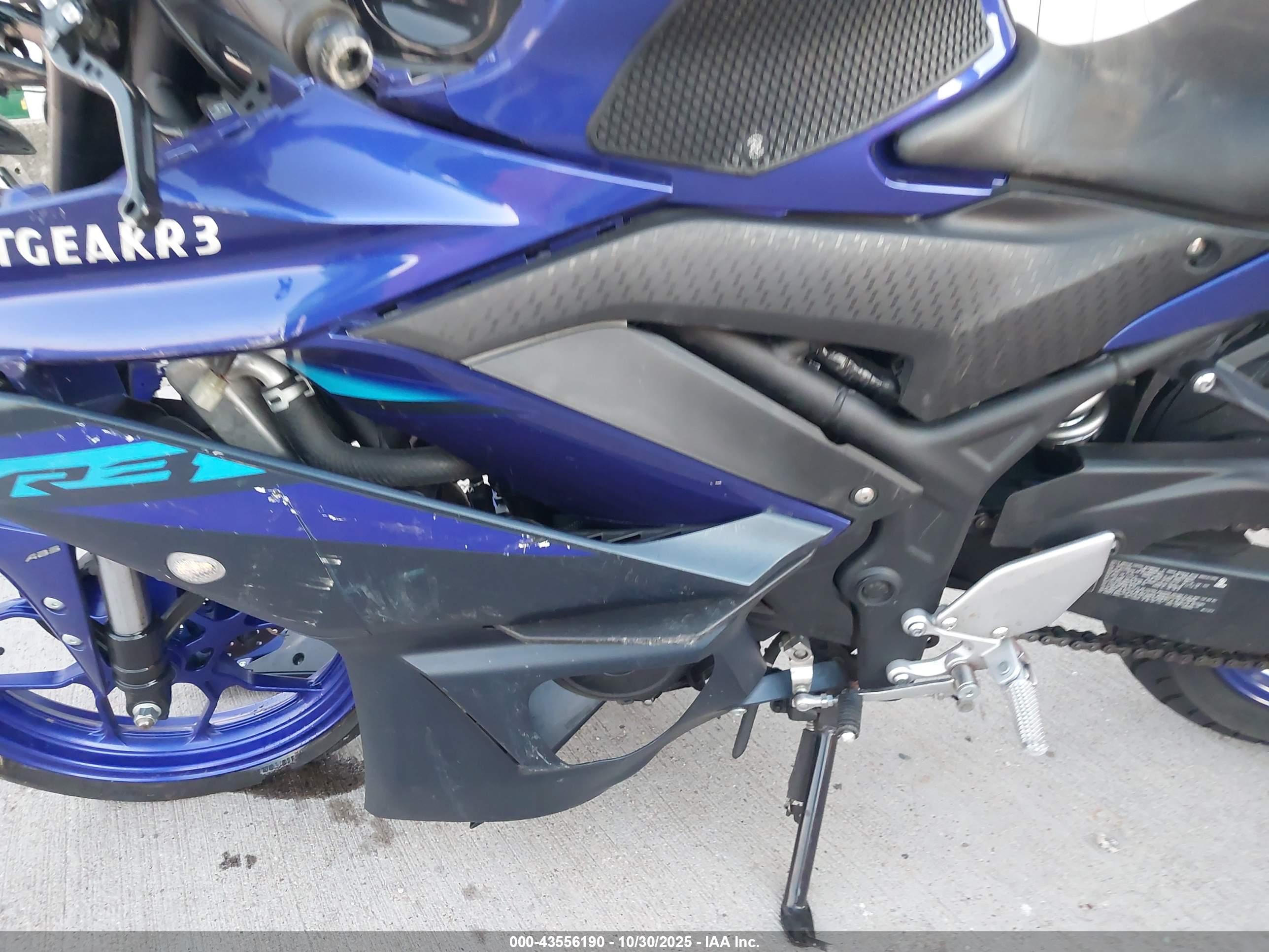 YAMAHA YZFR3 image 9