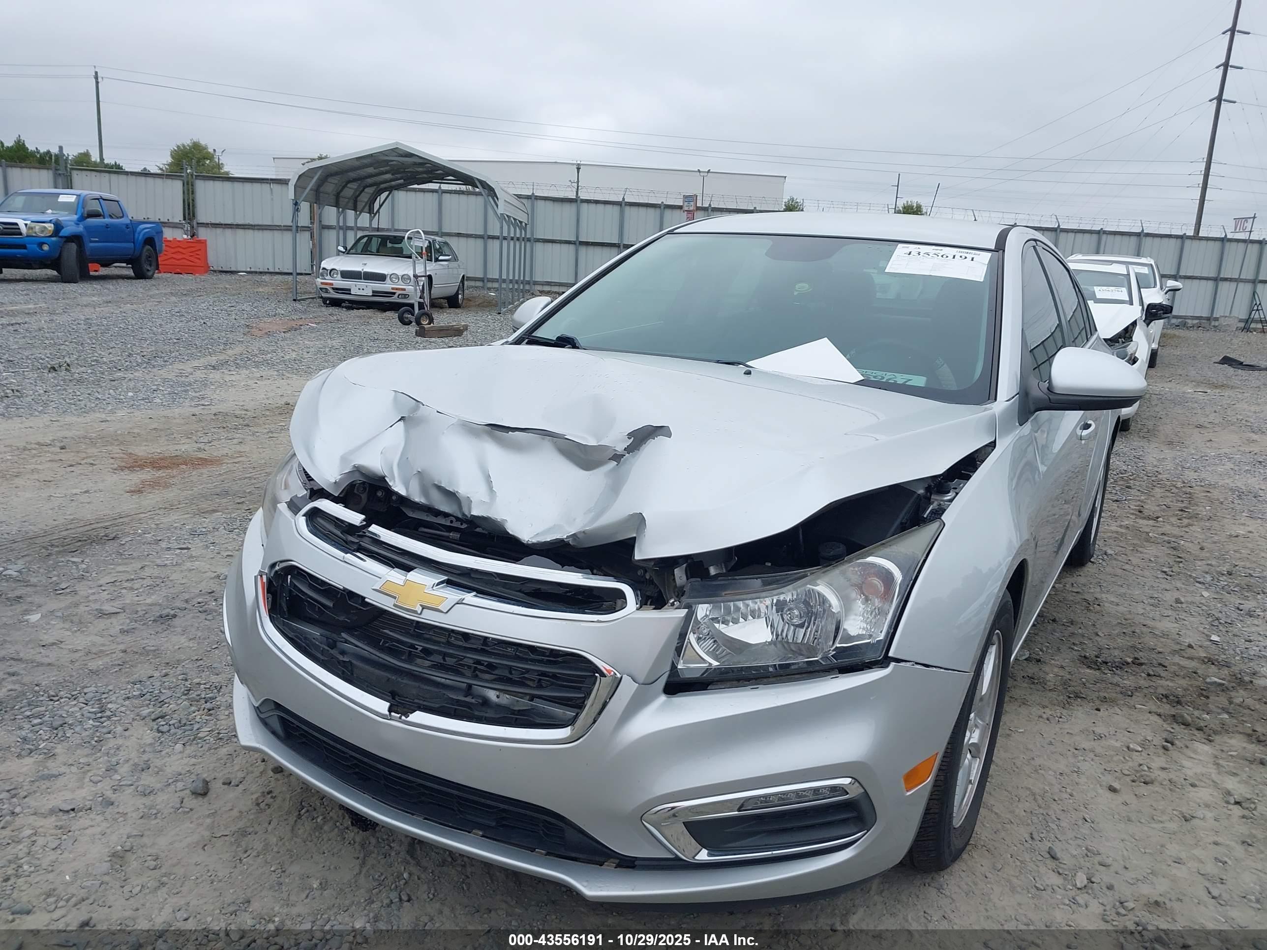 CHEVROLET CRUZE image 6