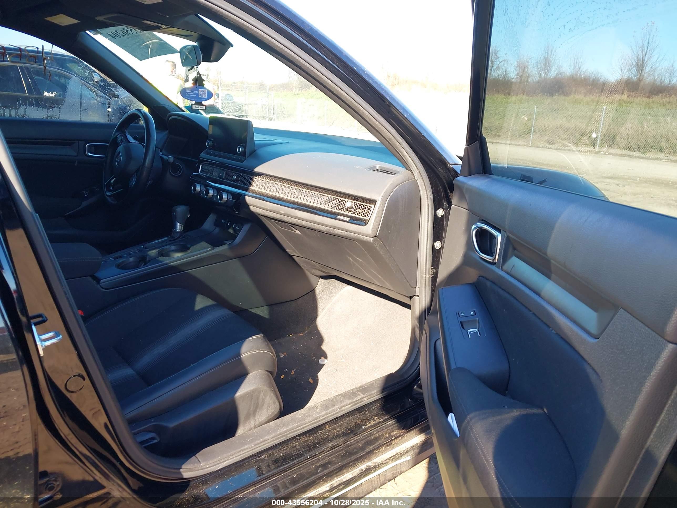 HONDA CIVIC image 5