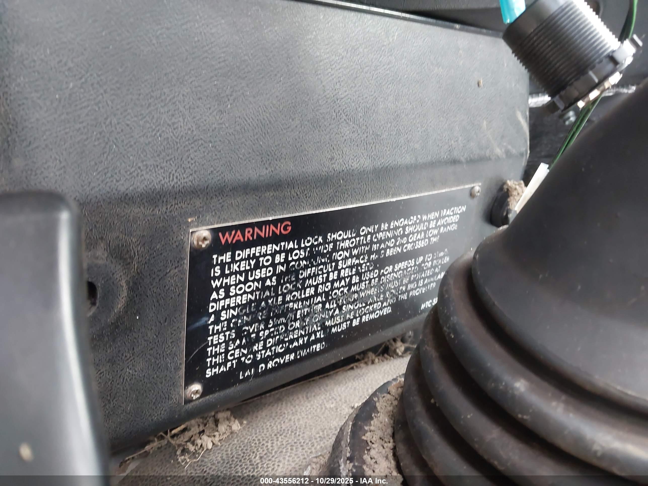 LANDROVER DEFENDER image 9