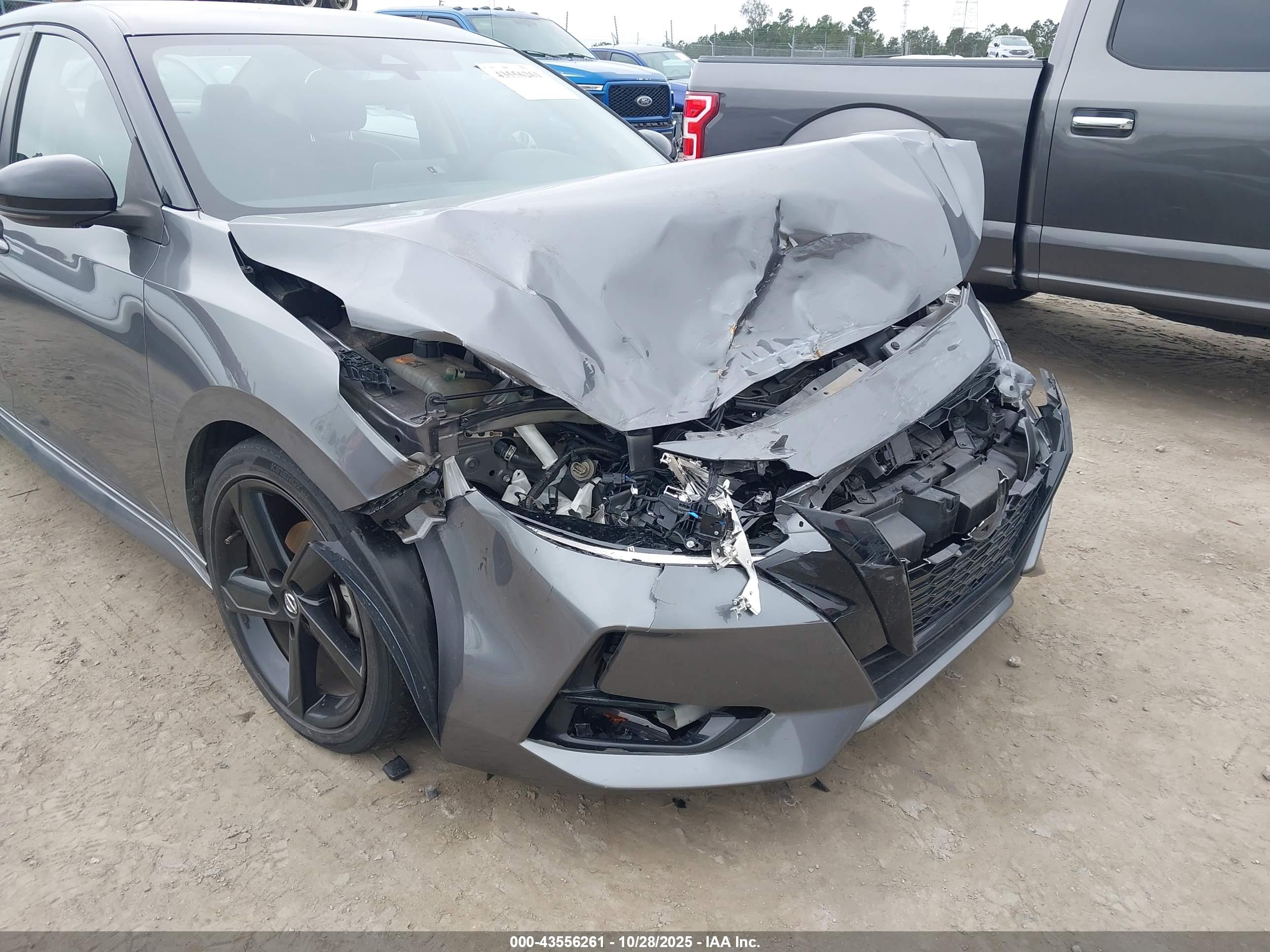 NISSAN SENTRA image 6