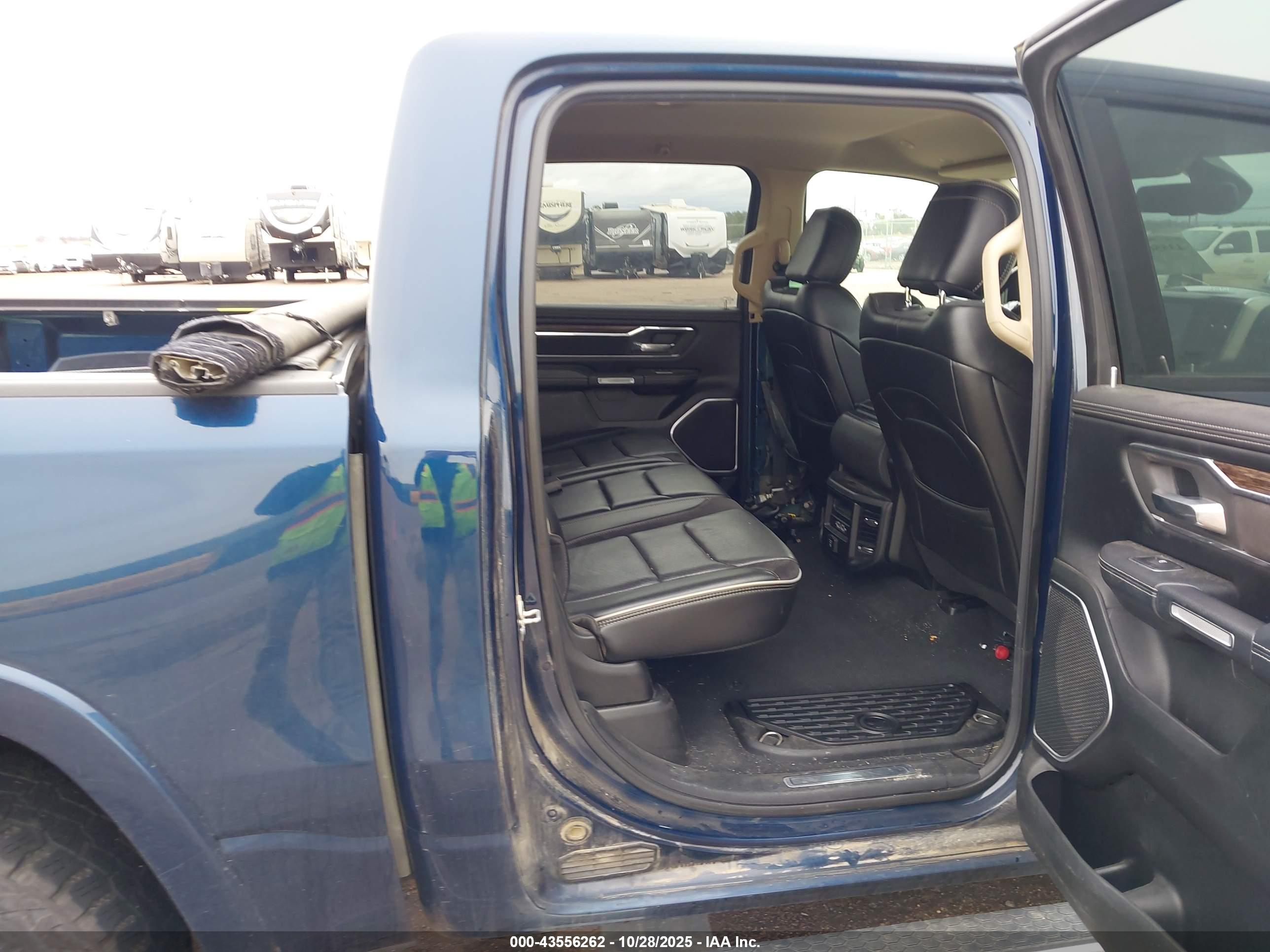 RAM 1500 image 8