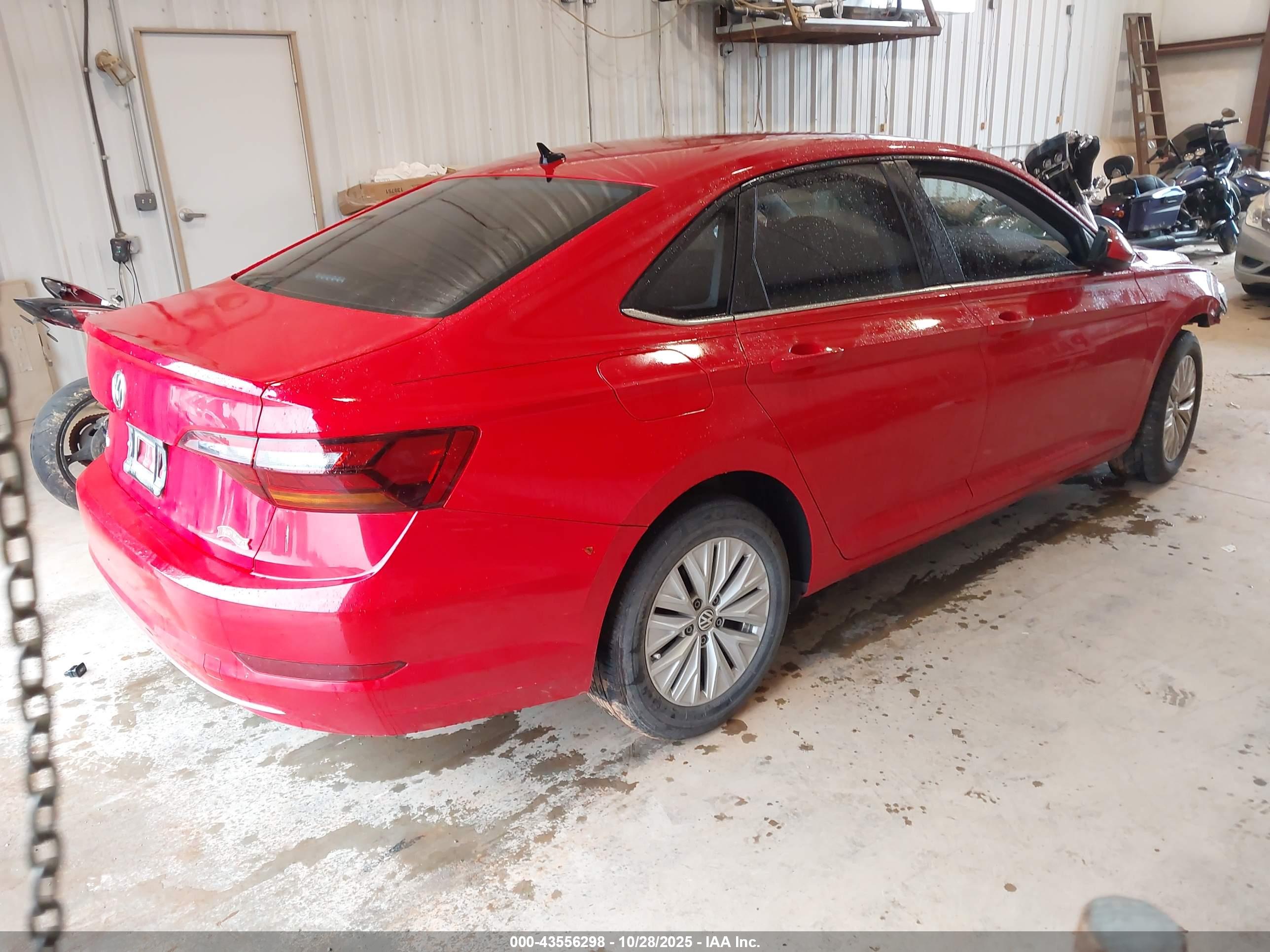 VOLKSWAGEN JETTA image 4