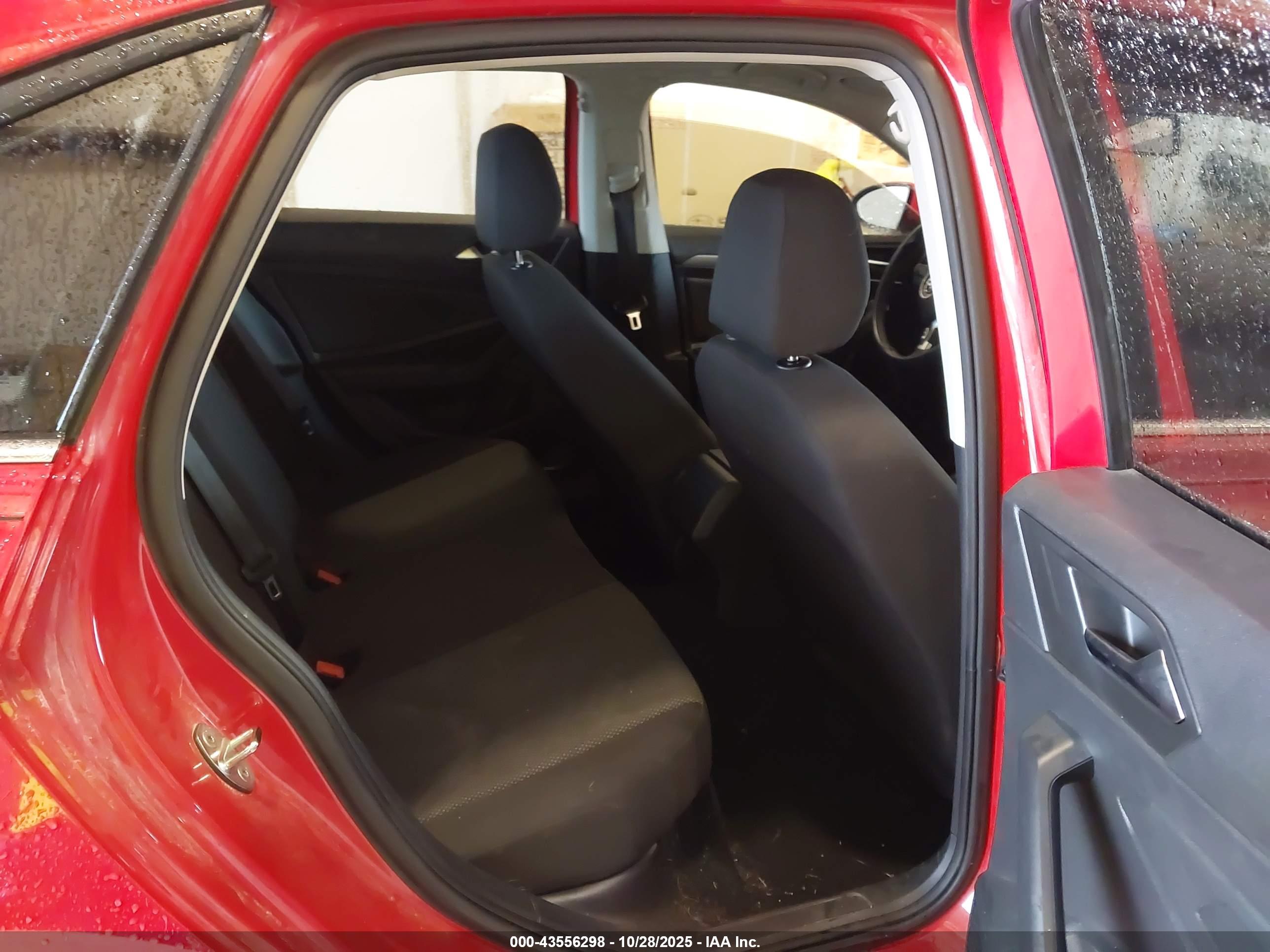VOLKSWAGEN JETTA image 8