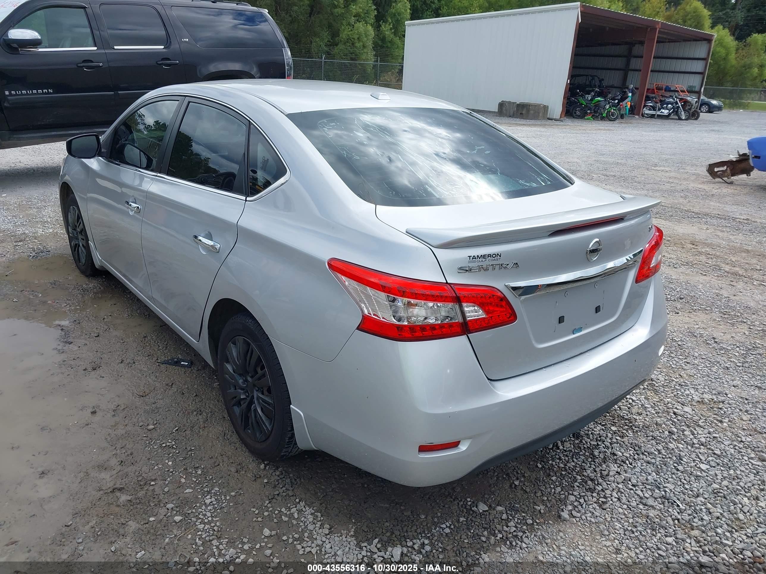 NISSAN SENTRA image 6