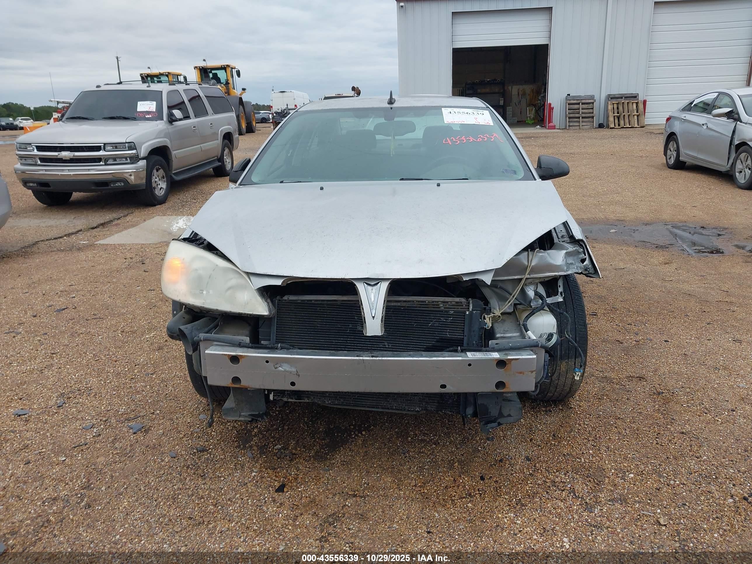 PONTIAC G6 image 6