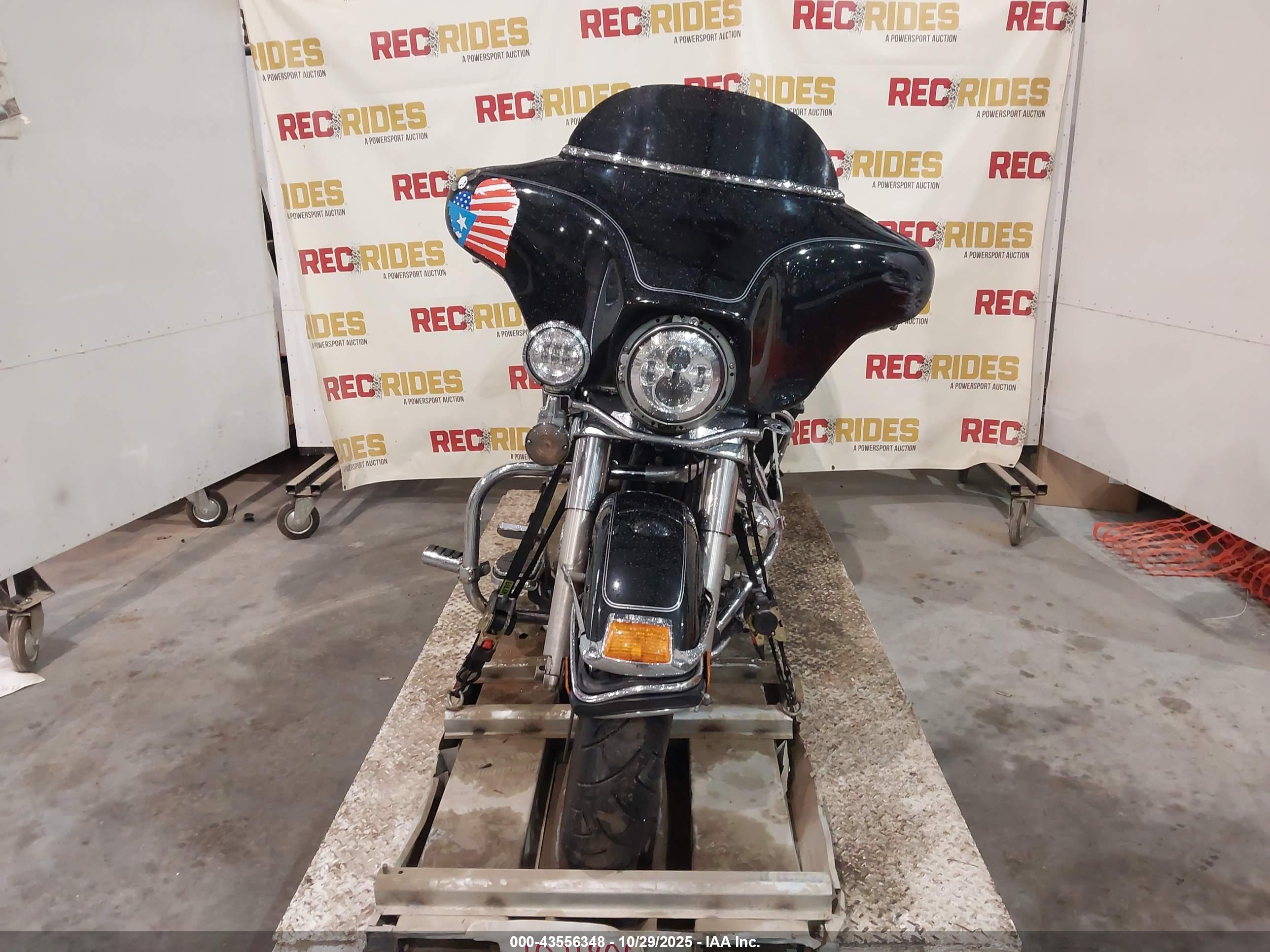 HARLEY-DAVIDSON FLHTCI image 5