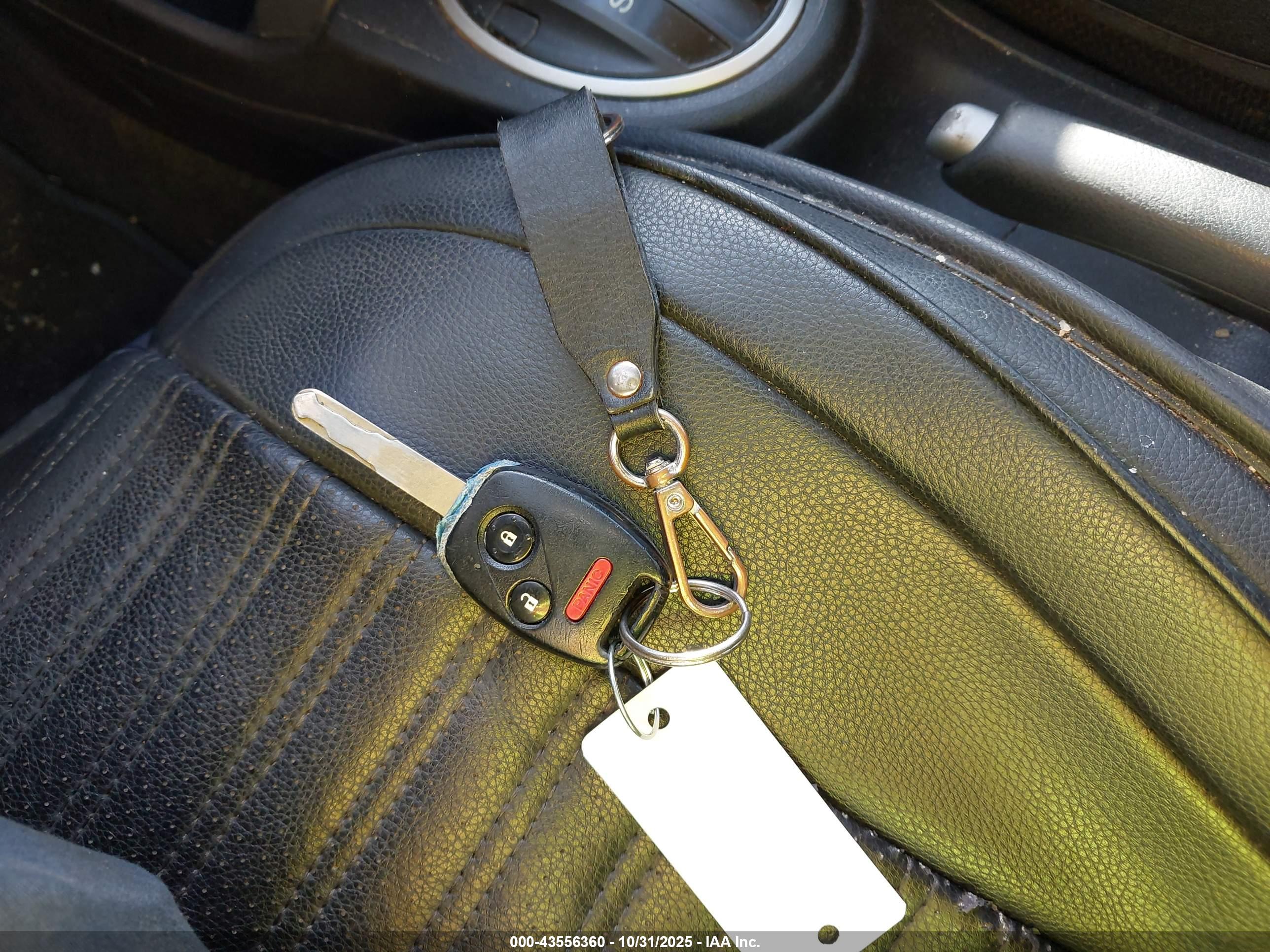 HONDA FIT image 11