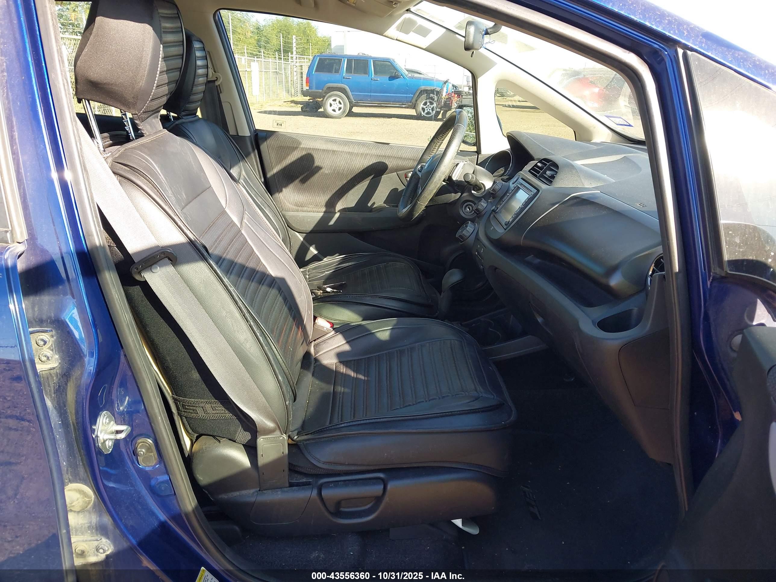 HONDA FIT image 5