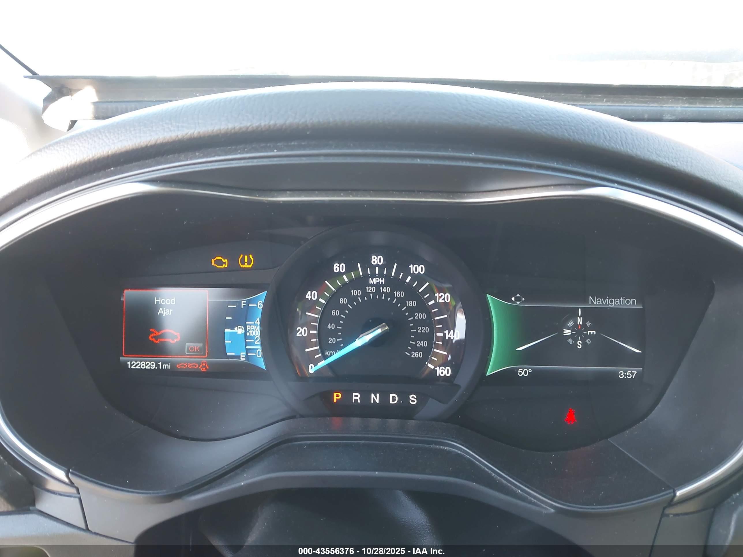 FORD FUSION image 7
