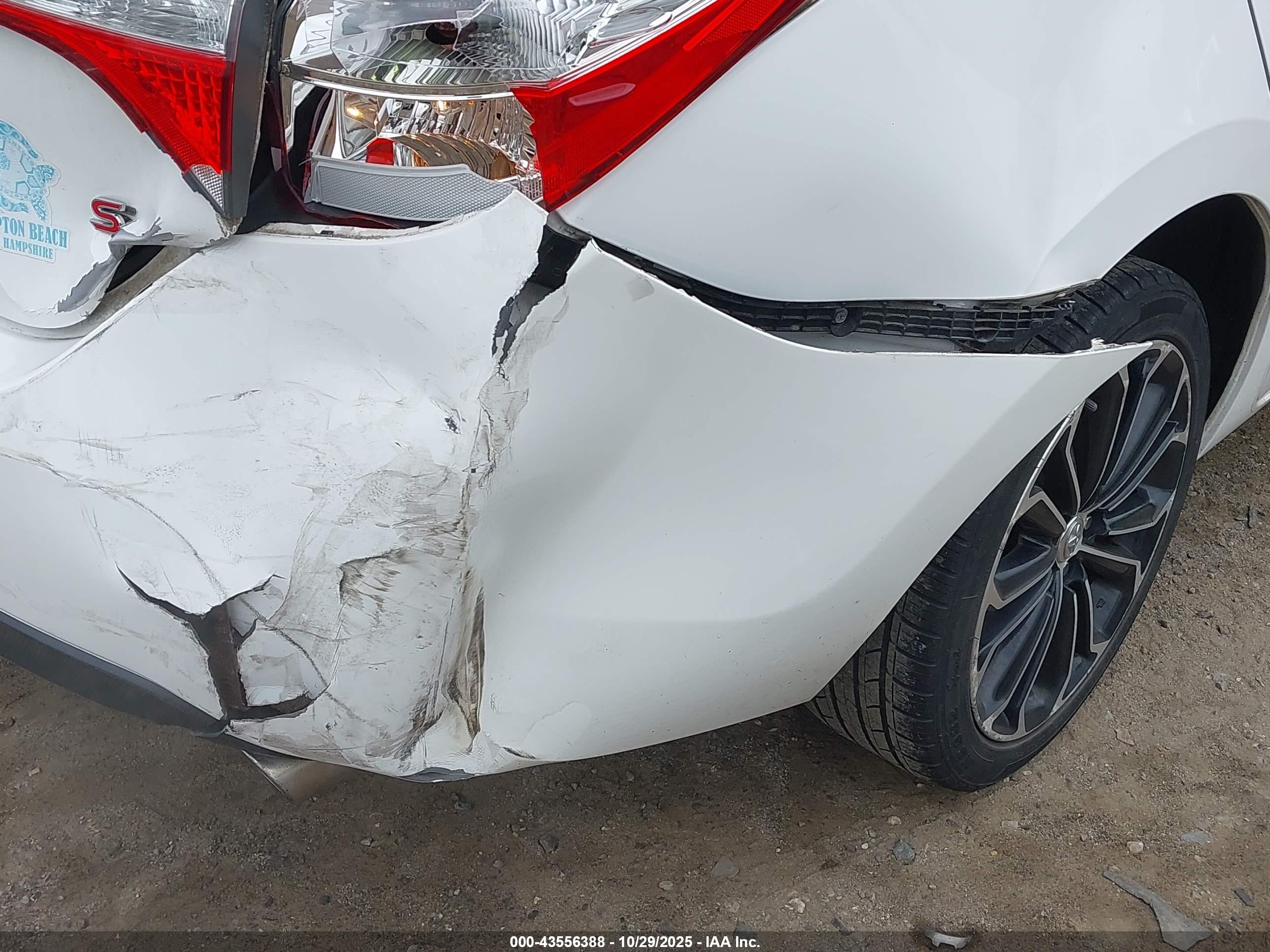 TOYOTA COROLLA image 6