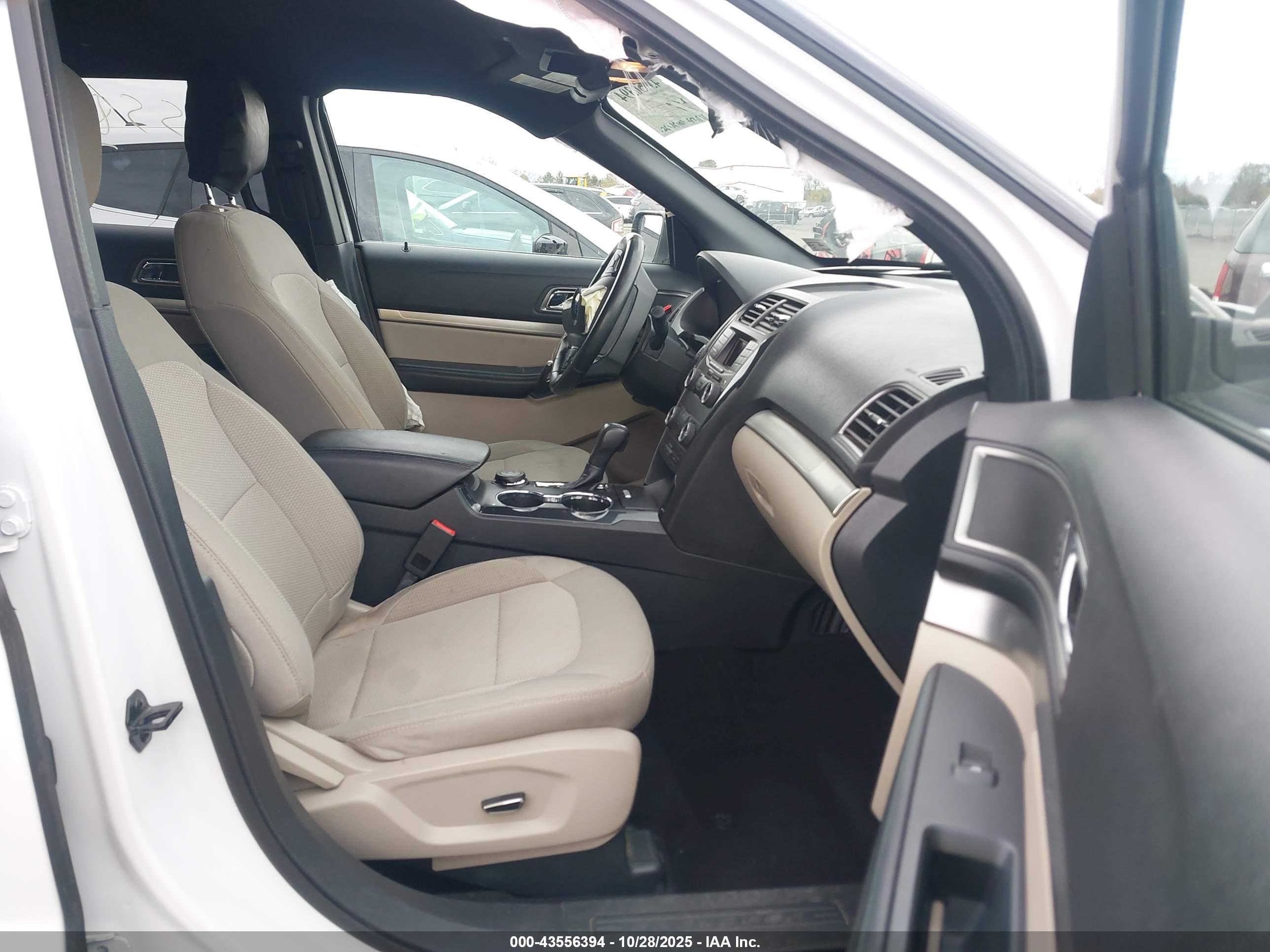 FORD EXPLORER image 5