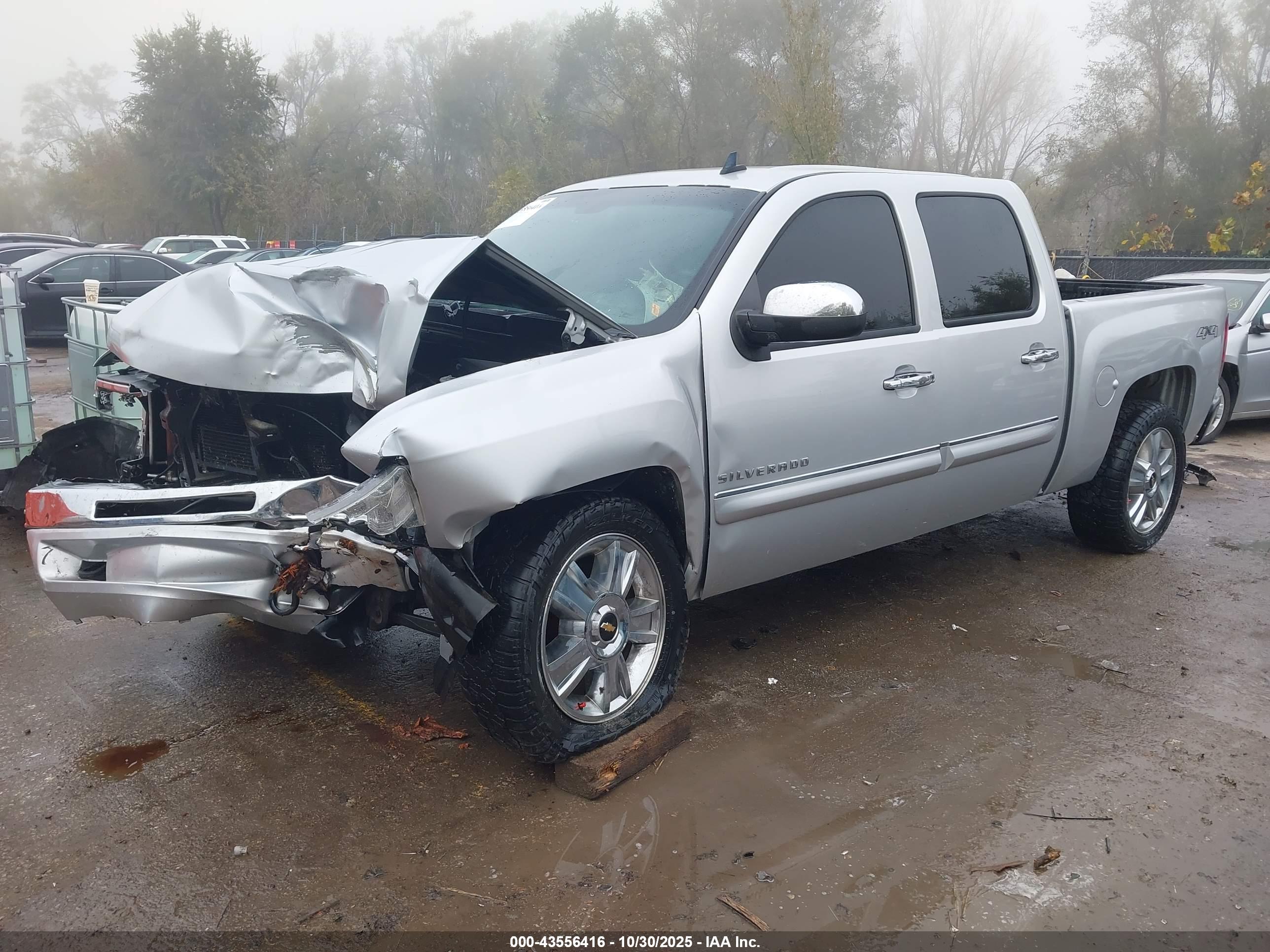 CHEVROLET SILVERADO image 2