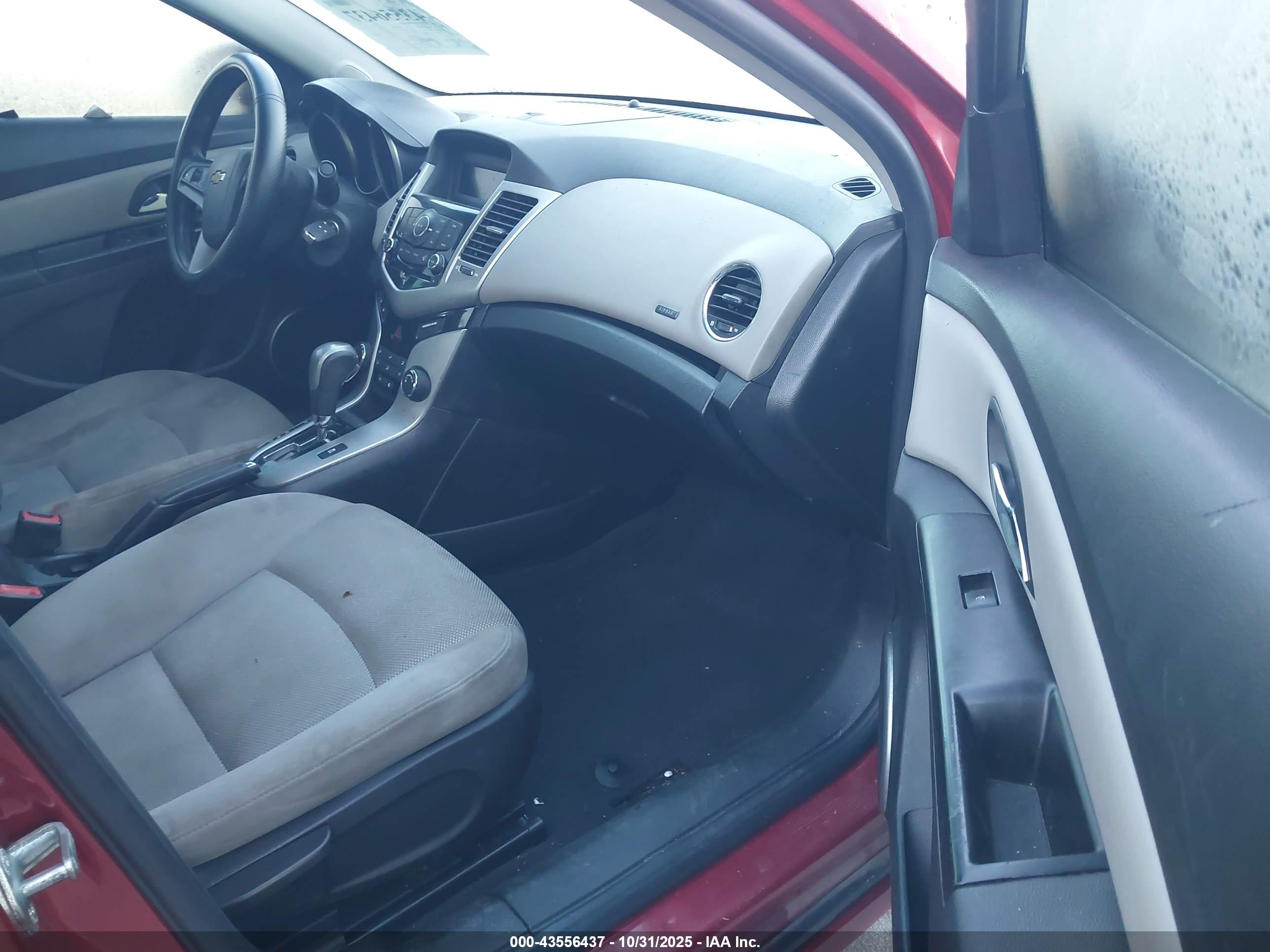 CHEVROLET CRUZE image 5
