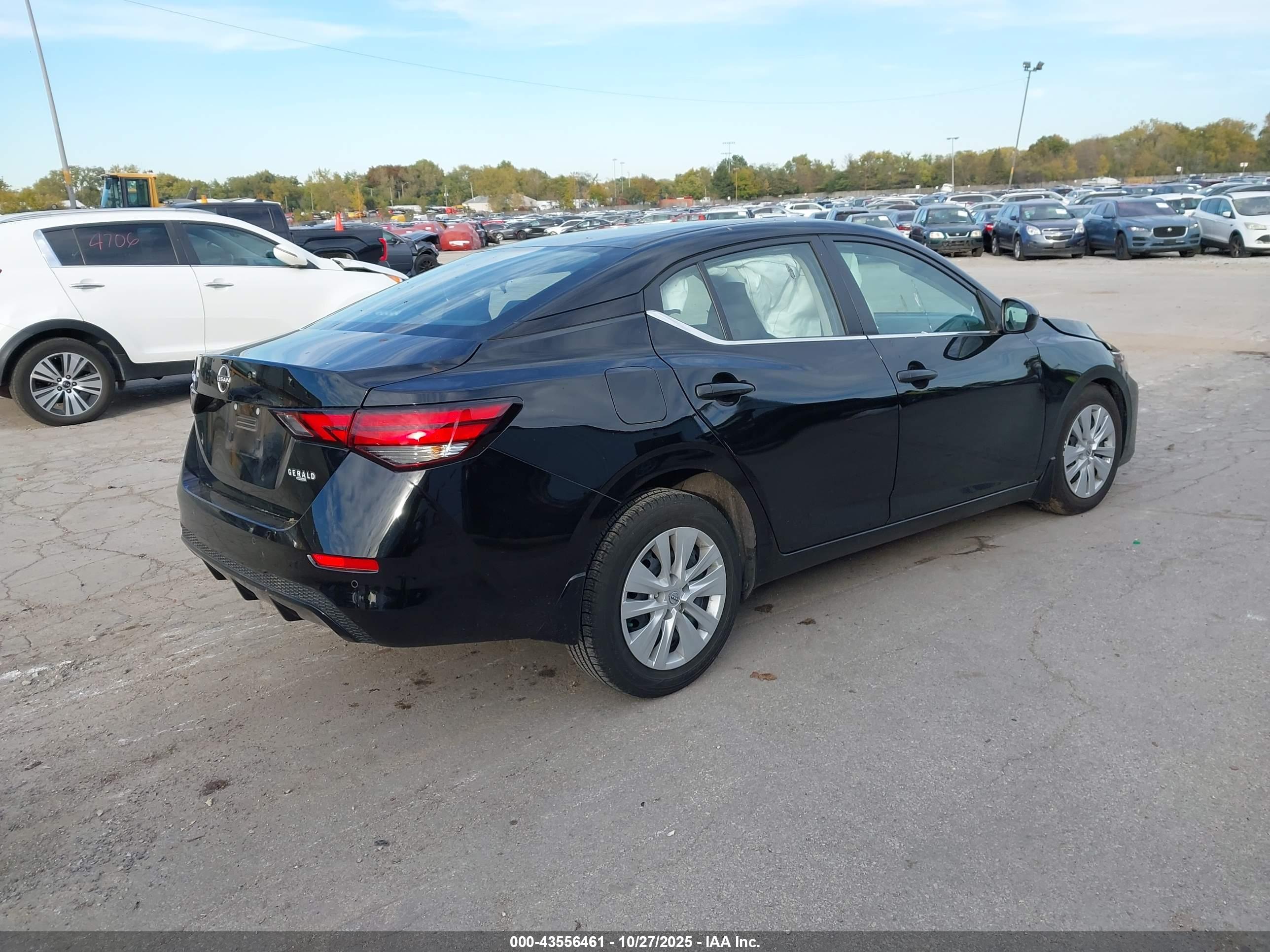 NISSAN SENTRA image 4