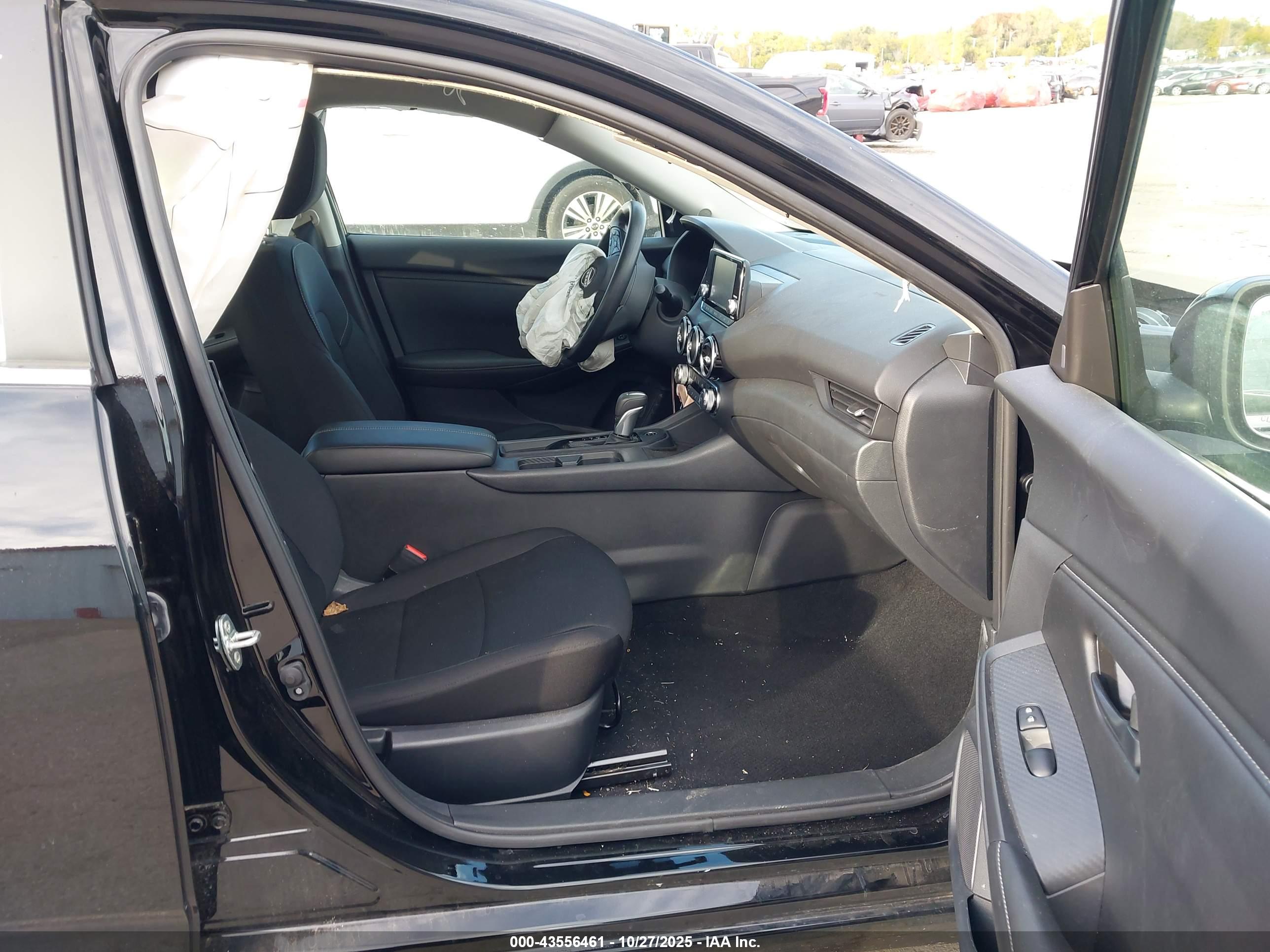 NISSAN SENTRA image 5