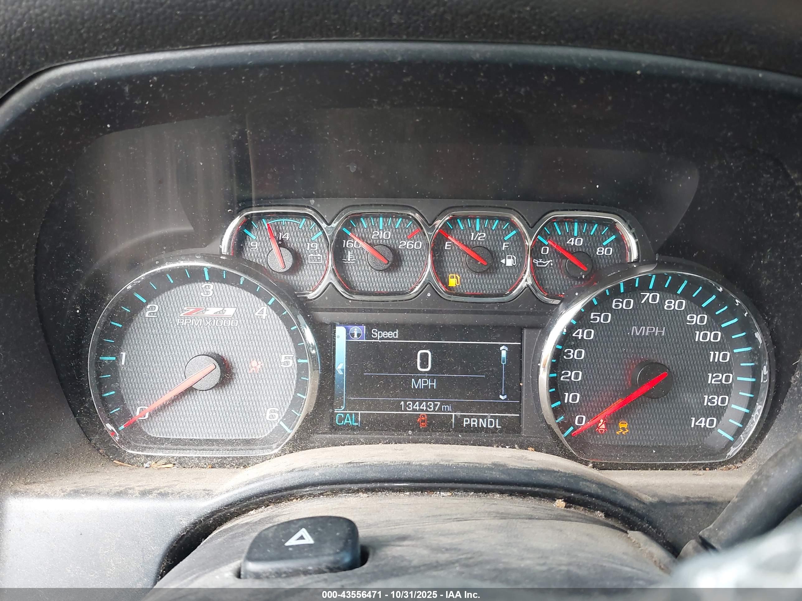 CHEVROLET SILVERADO image 7