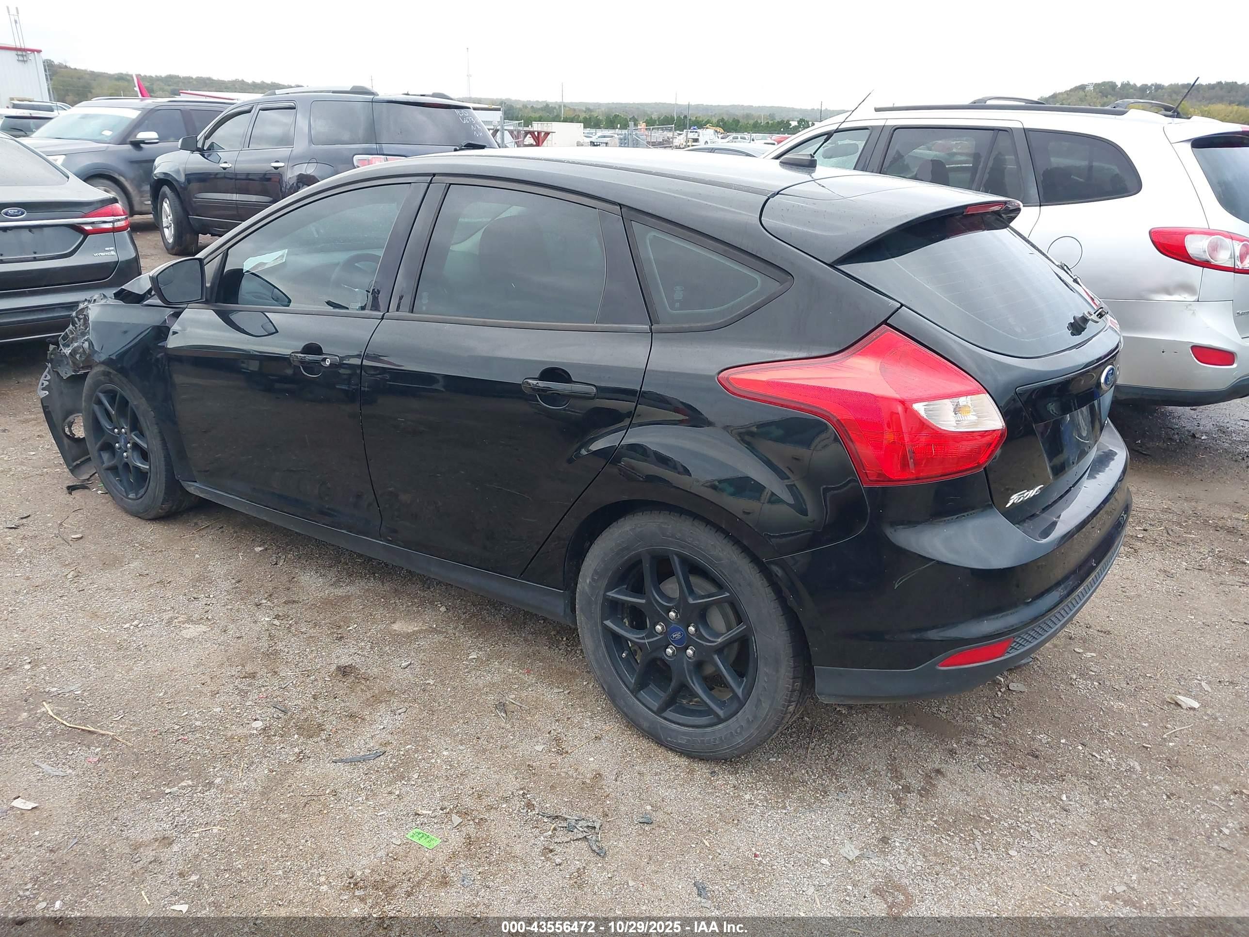 FORD FOCUS image 3