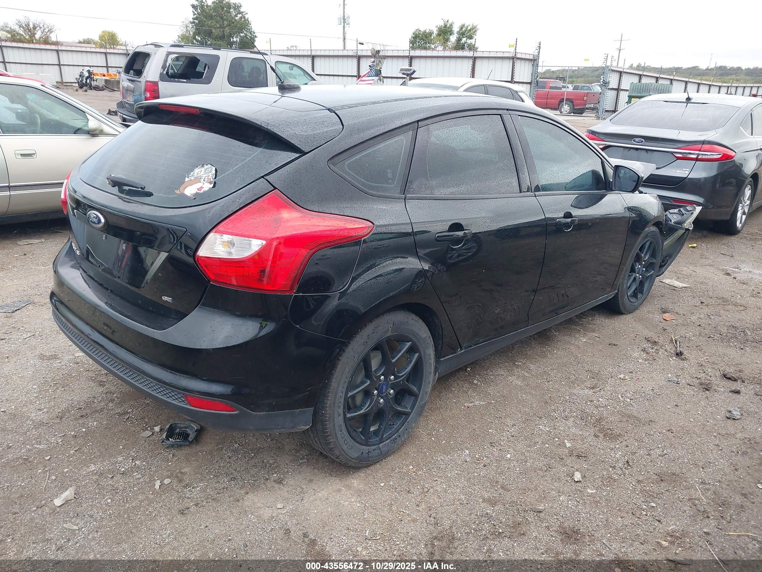 FORD FOCUS image 4