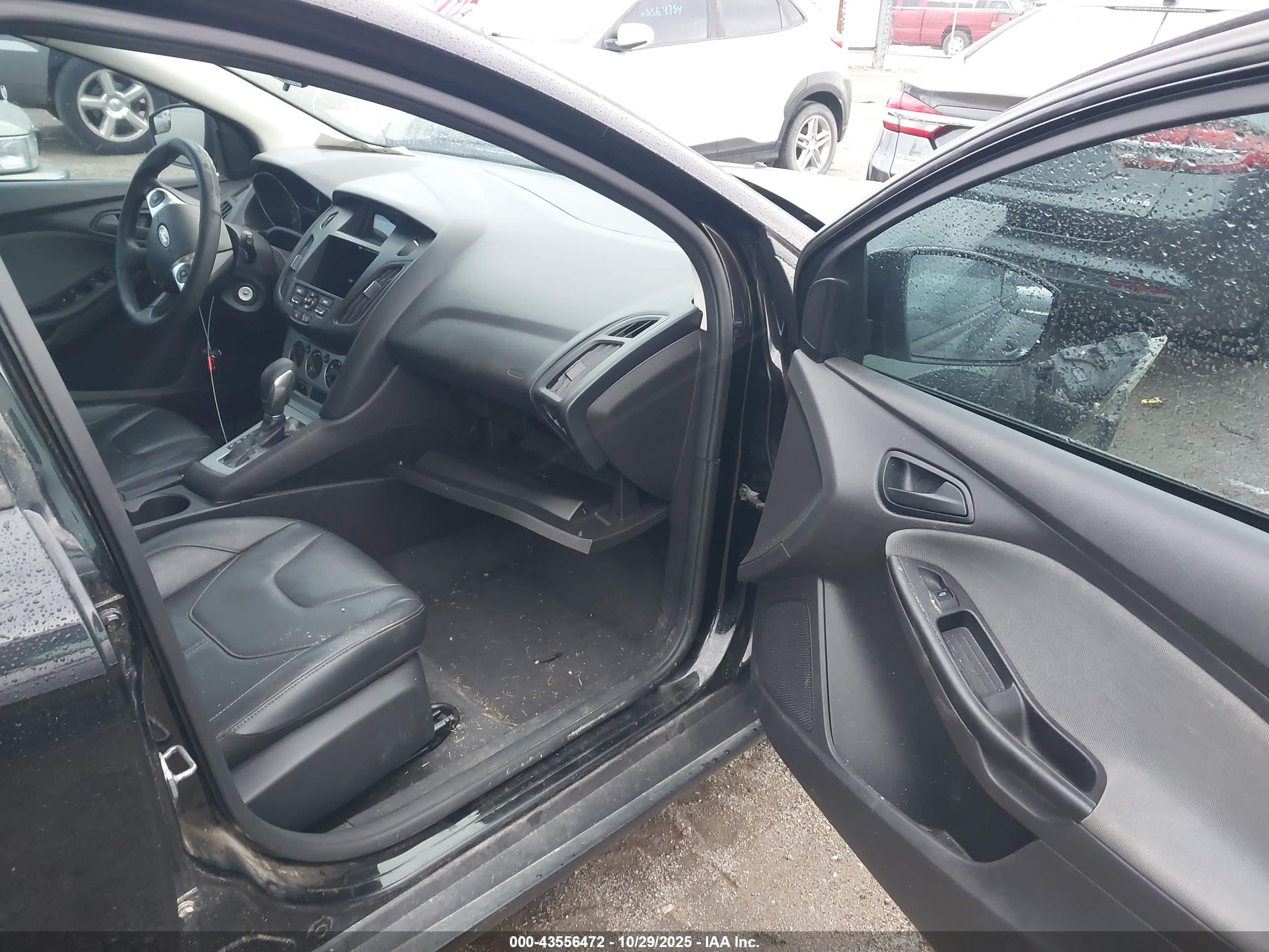 FORD FOCUS image 5