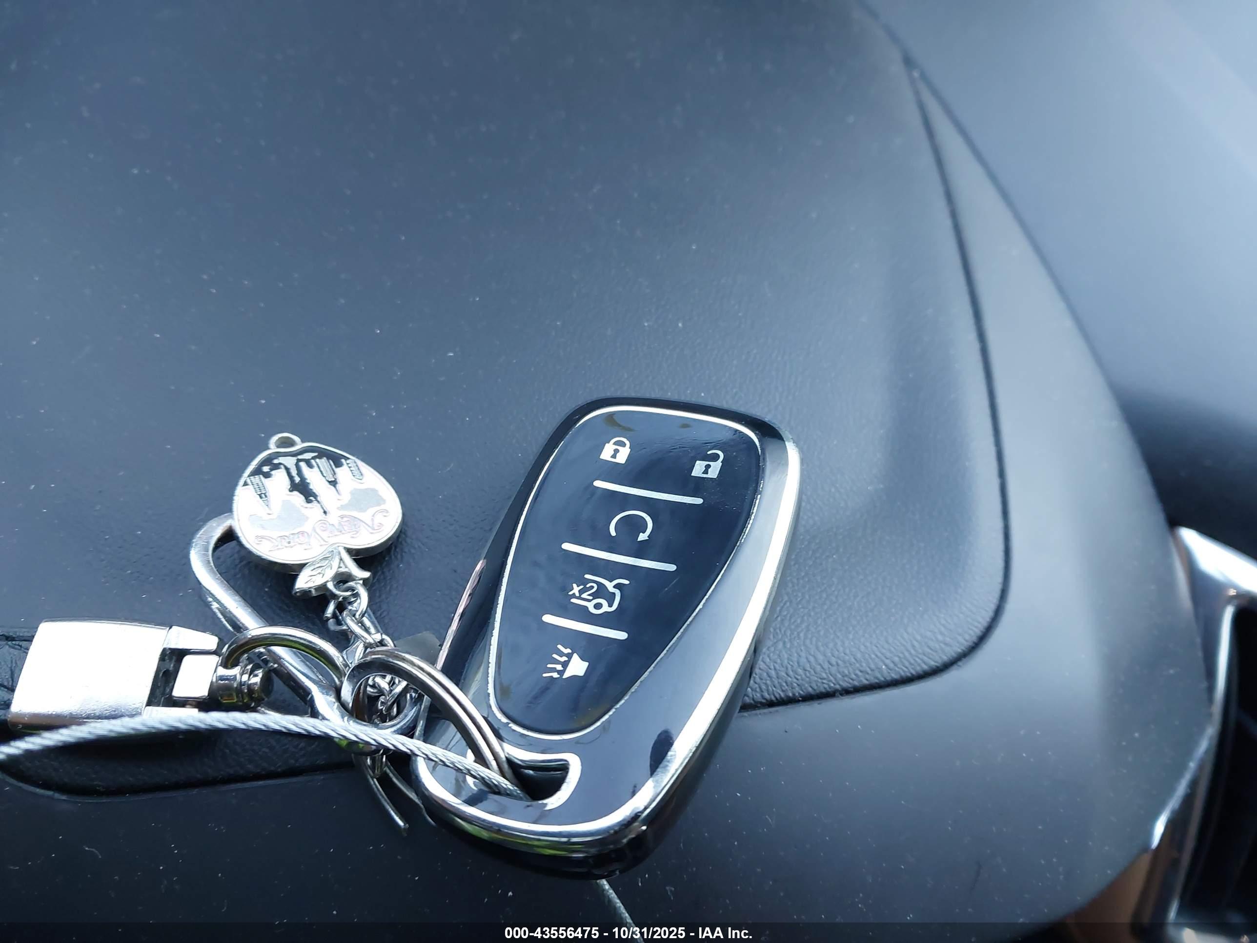 CHEVROLET EQUINOX image 11