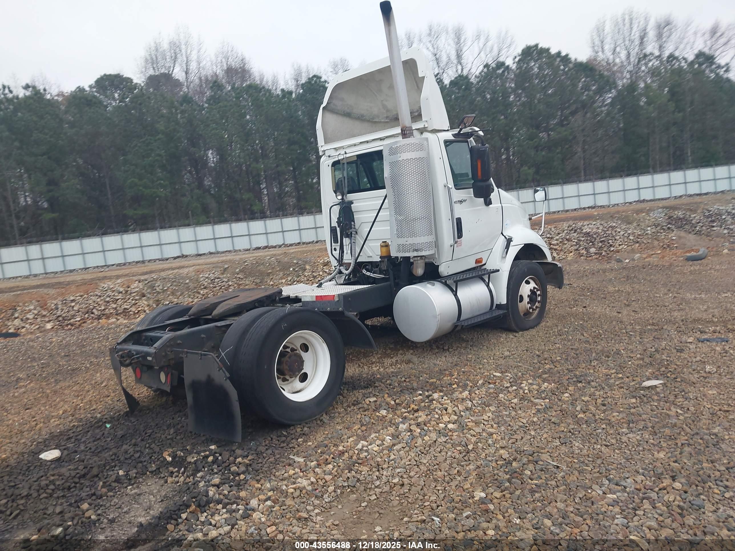 INTERNATIONAL 8000 image 4