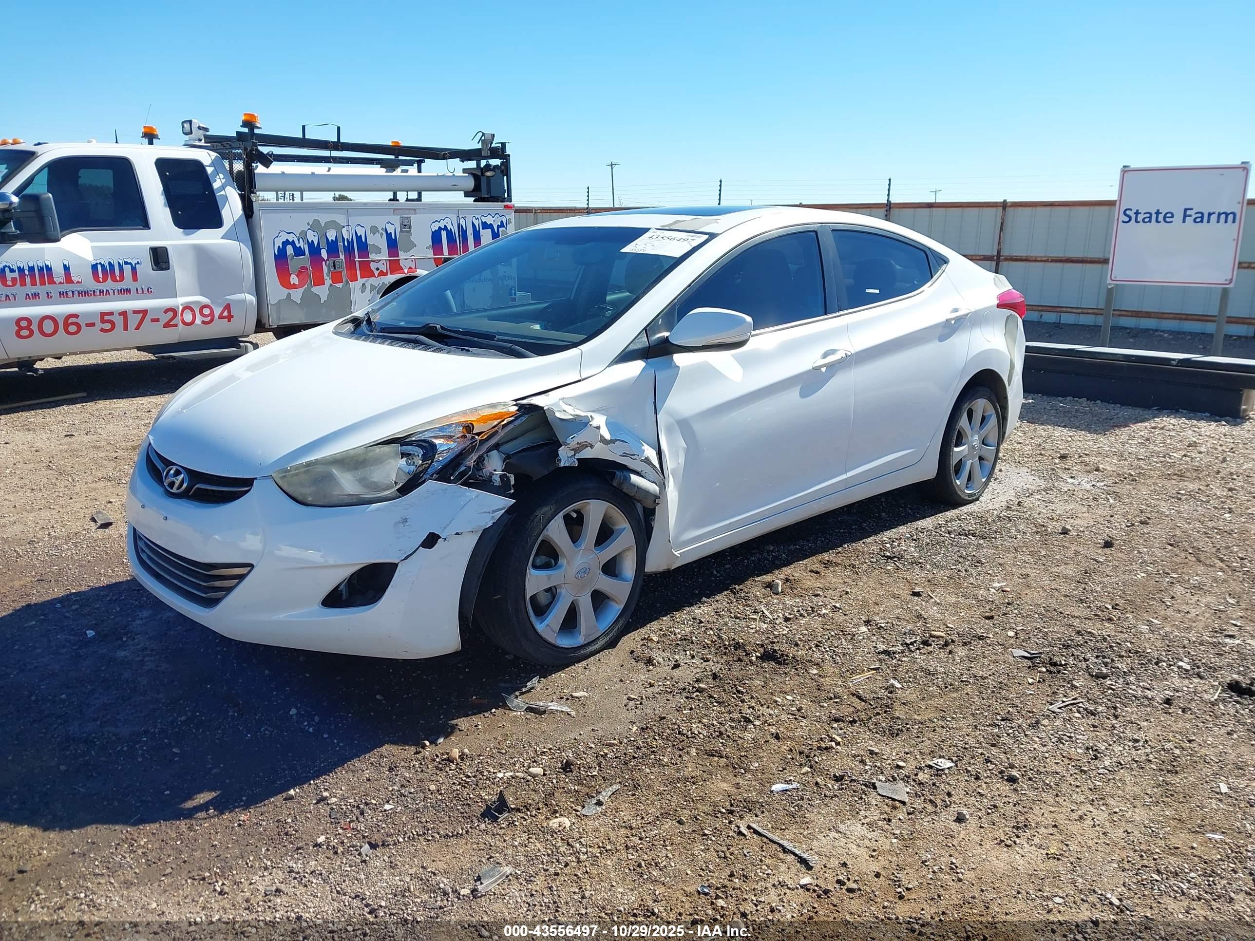 HYUNDAI ELANTRA image 2
