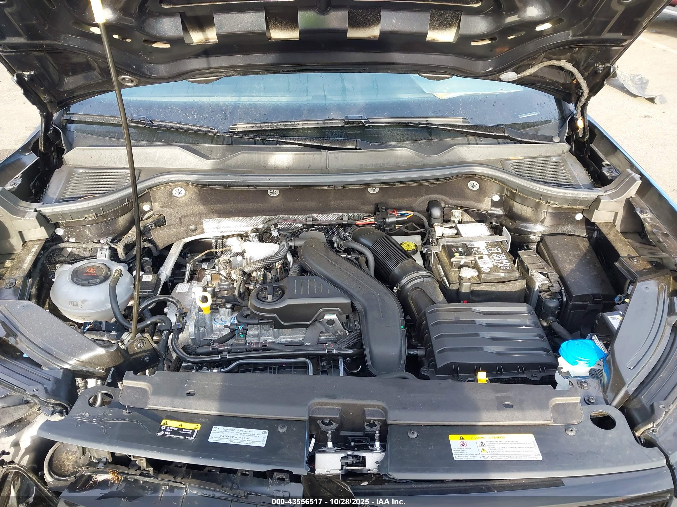 VOLKSWAGEN TAOS image 10