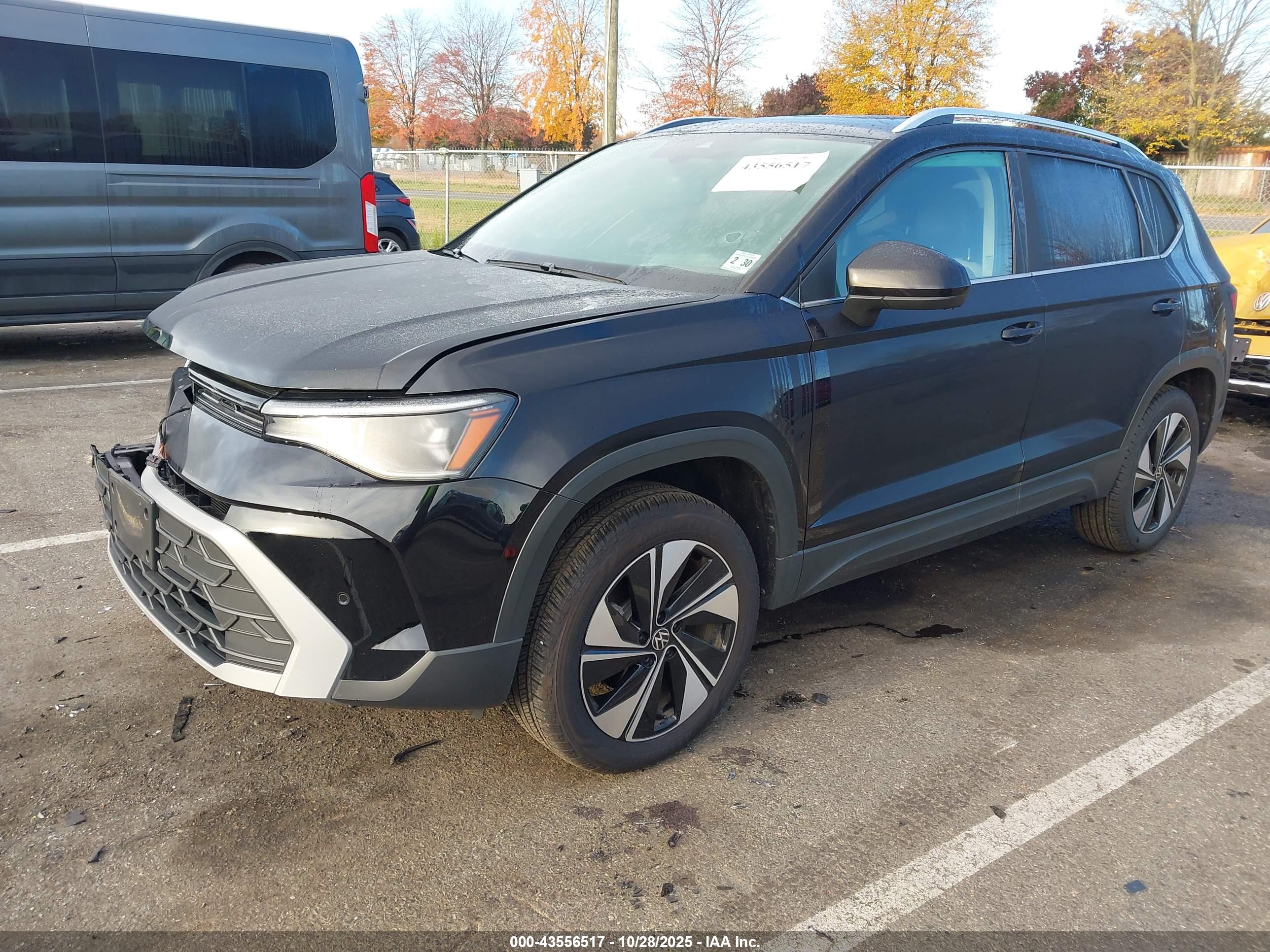 VOLKSWAGEN TAOS image 2