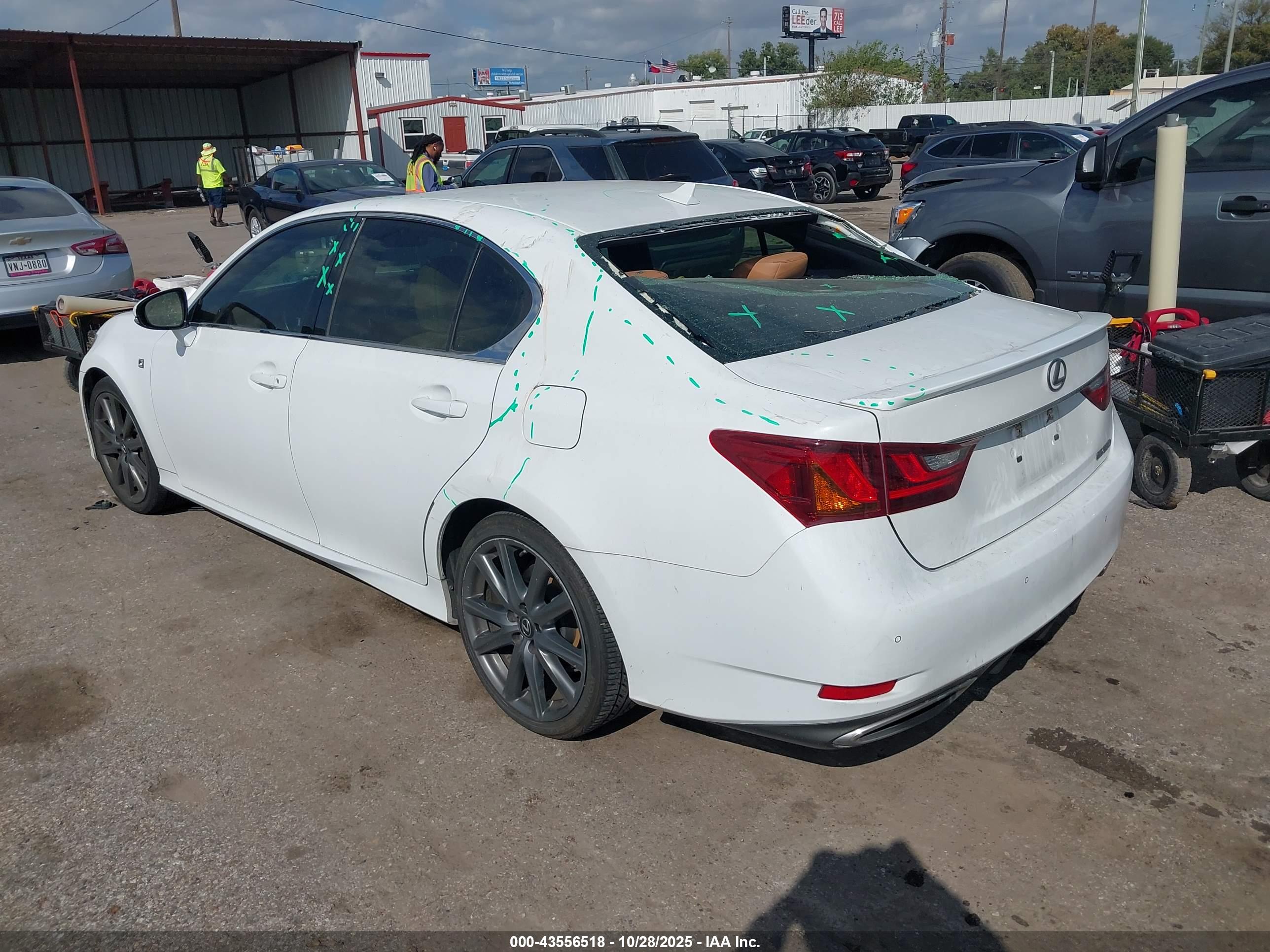 LEXUS GS image 3