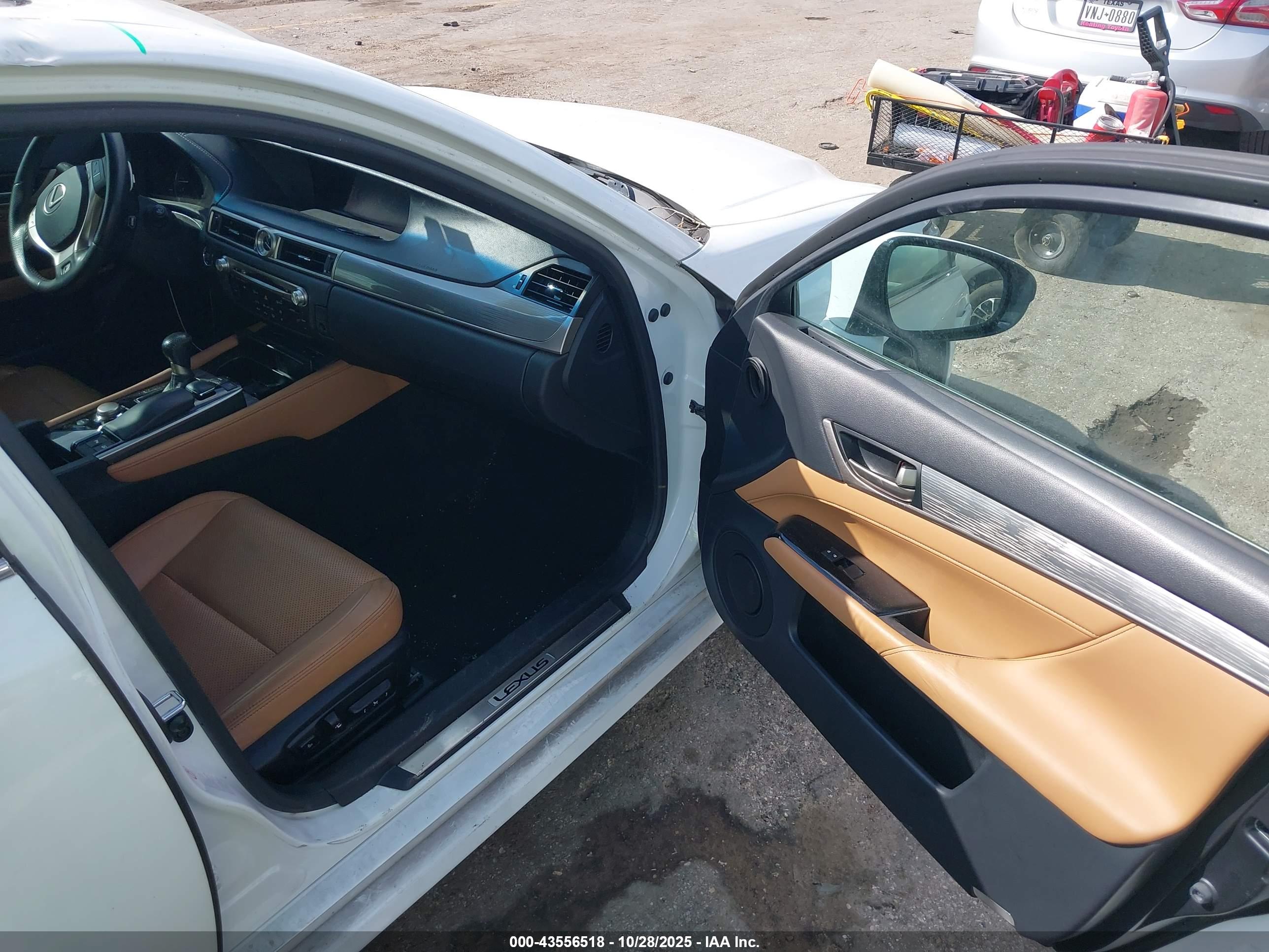 LEXUS GS image 5