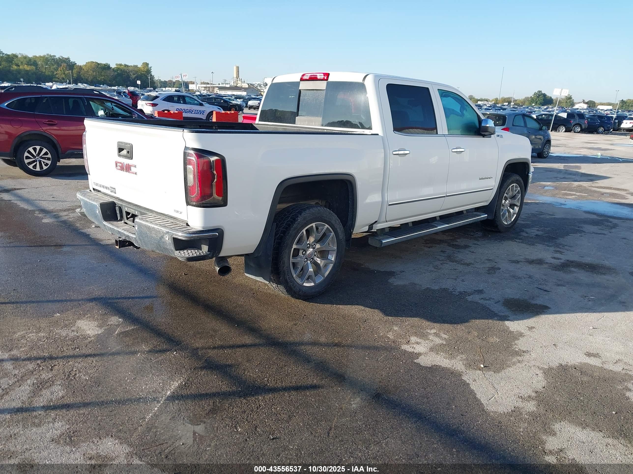 GMC SIERRA image 4