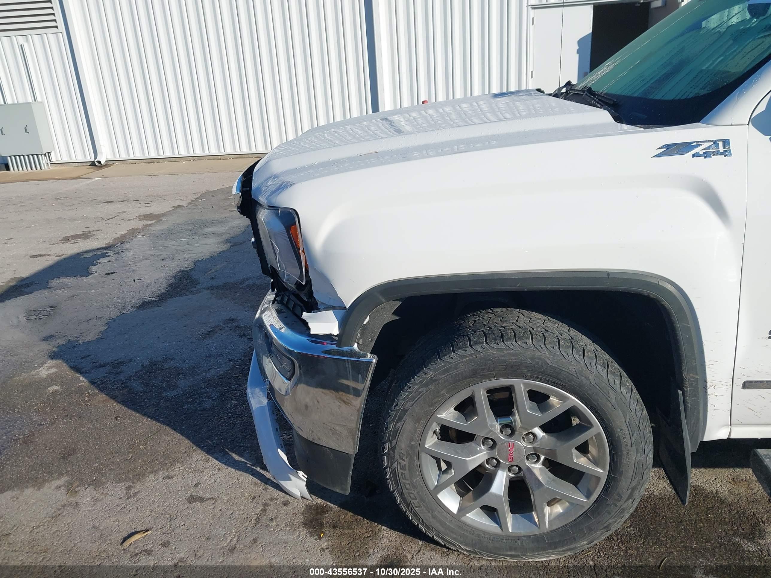 GMC SIERRA image 6