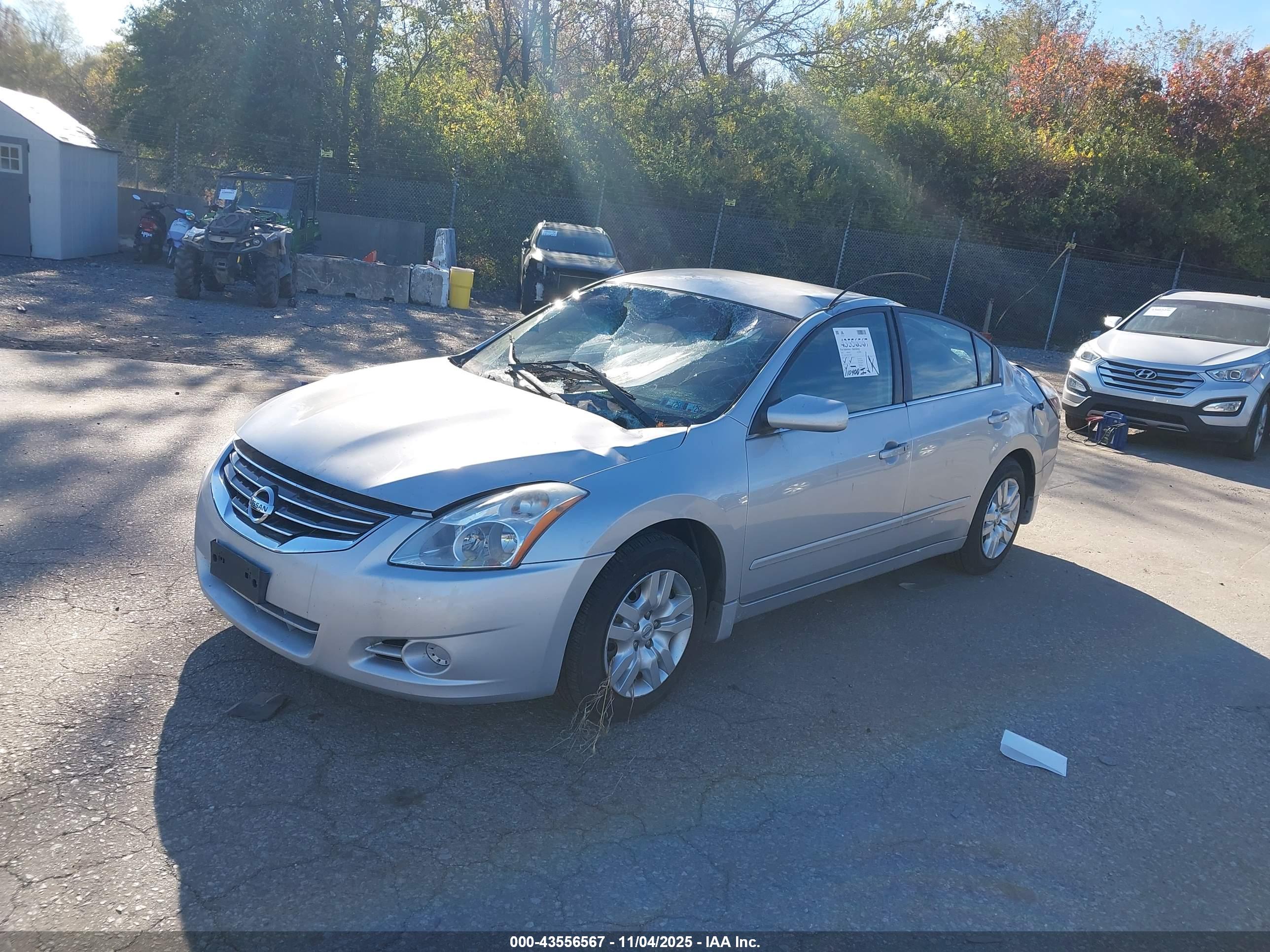 NISSAN ALTIMA image 2
