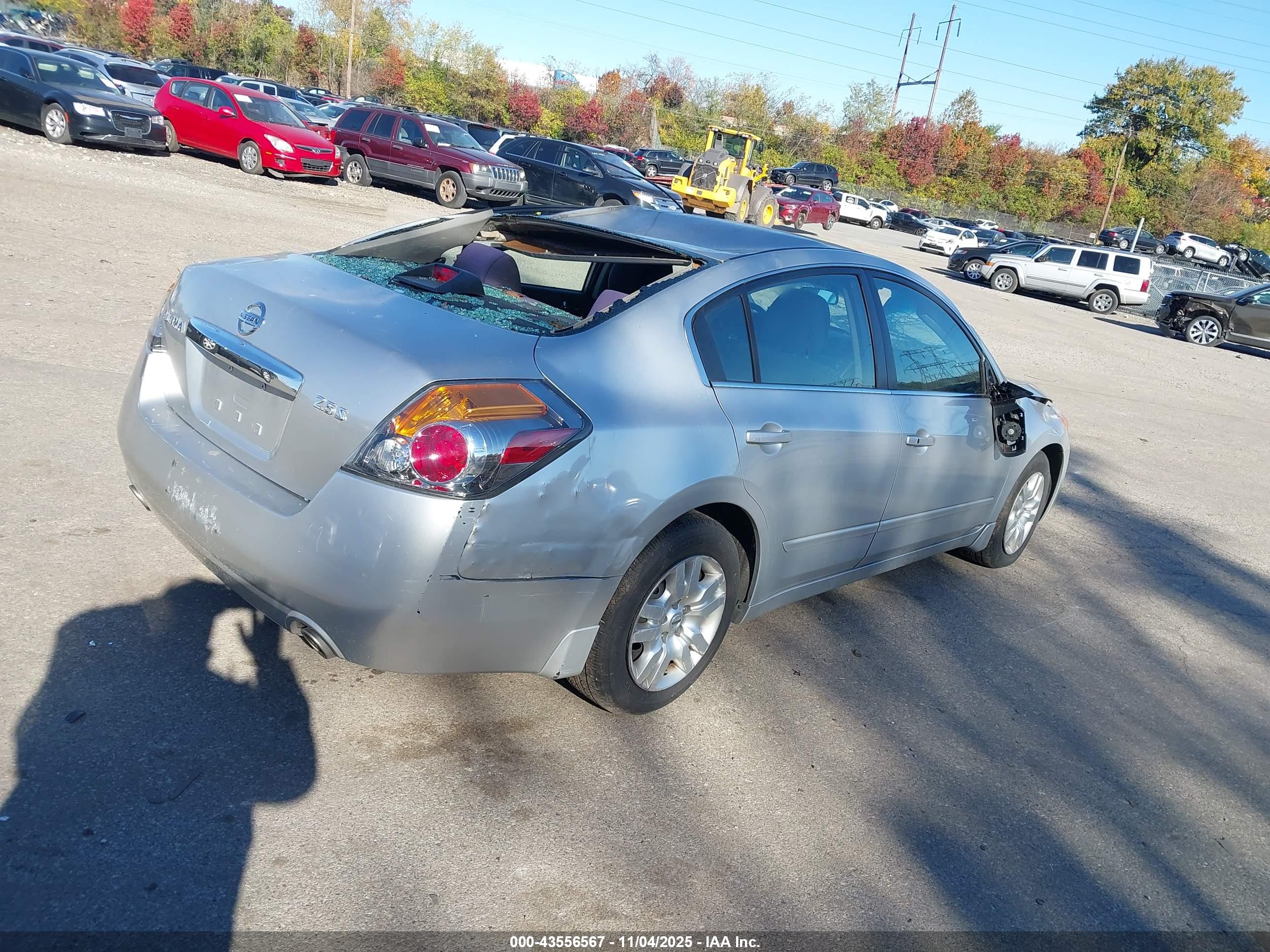NISSAN ALTIMA image 4