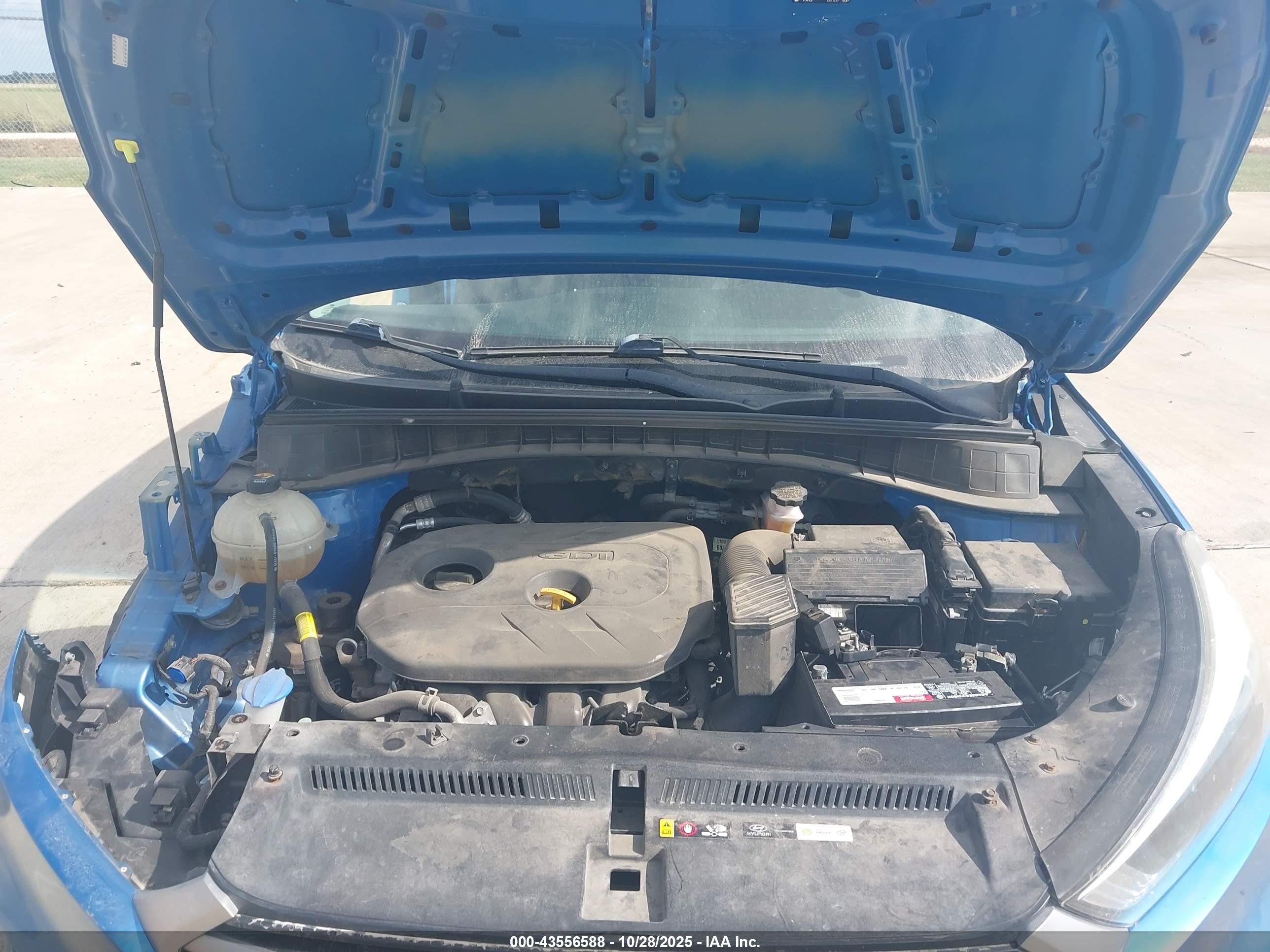 HYUNDAI TUCSON image 10