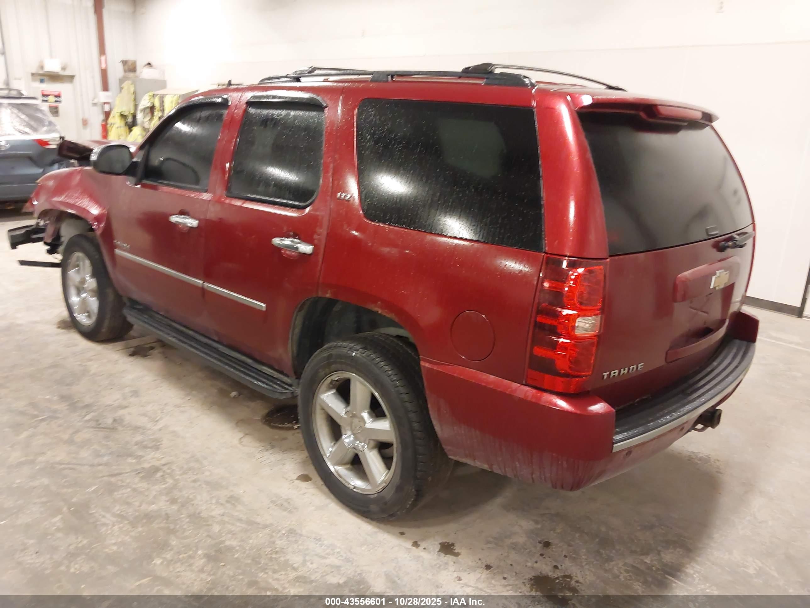 CHEVROLET TAHOE image 3