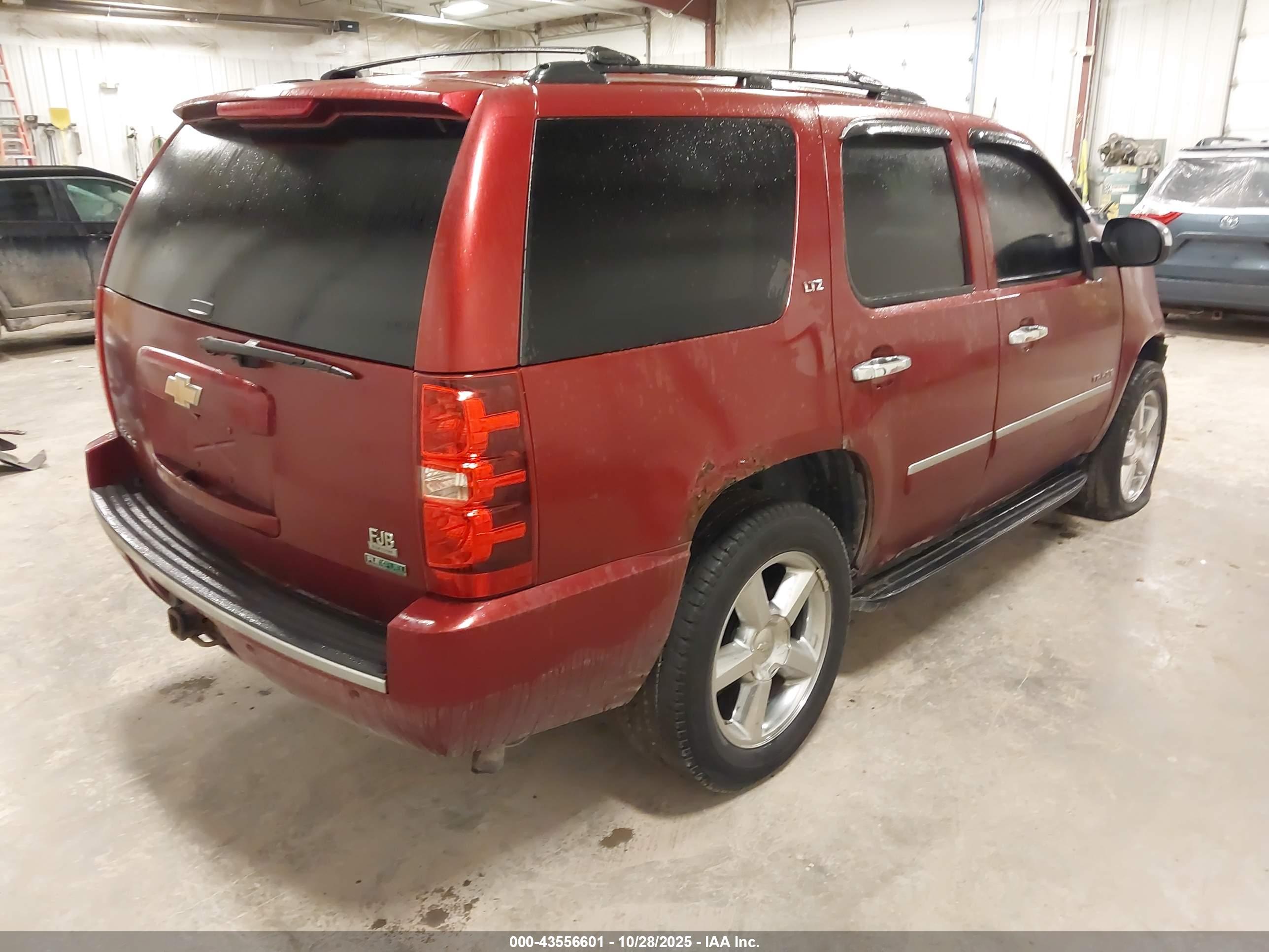 CHEVROLET TAHOE image 4