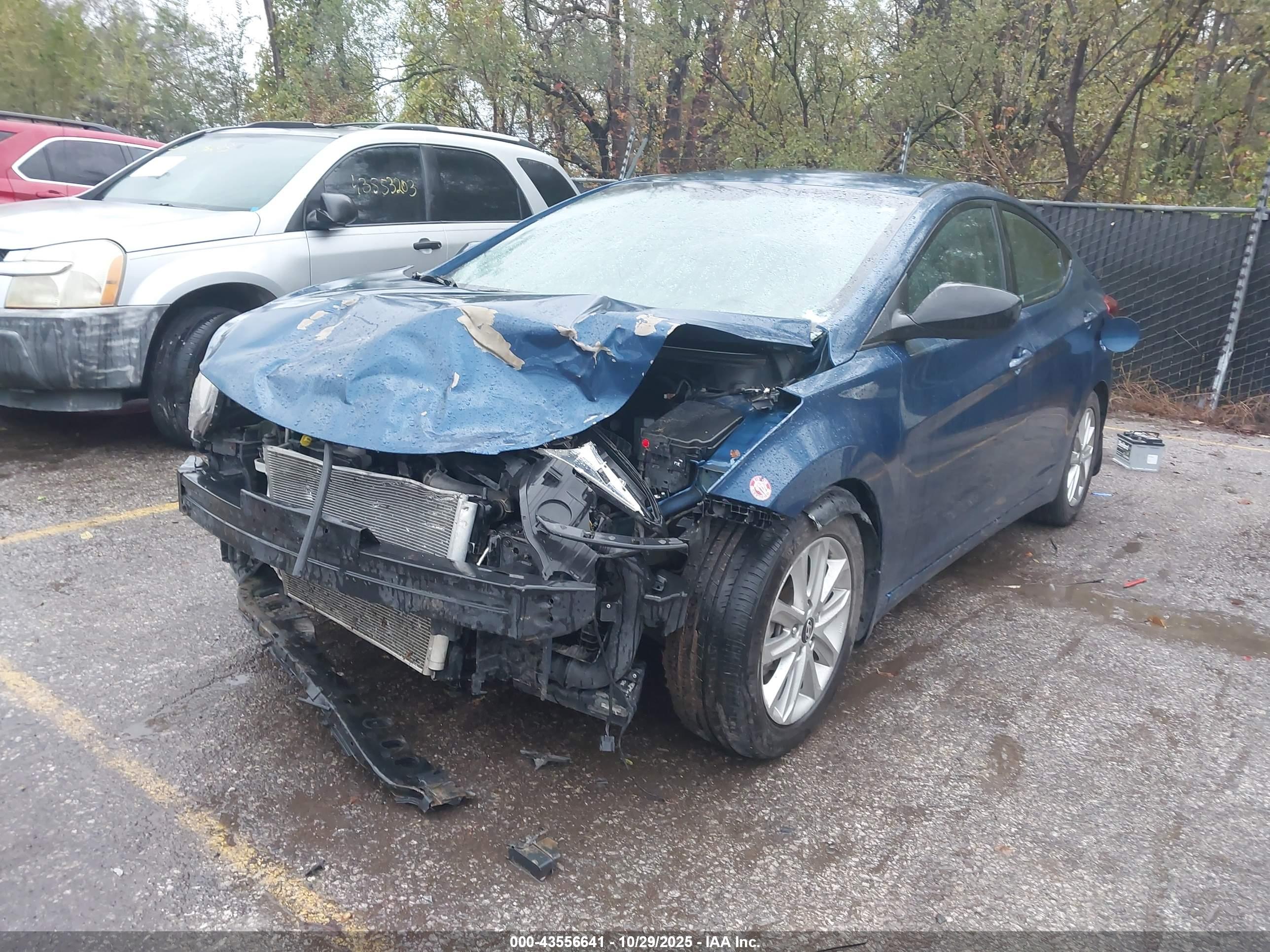 HYUNDAI ELANTRA image 2