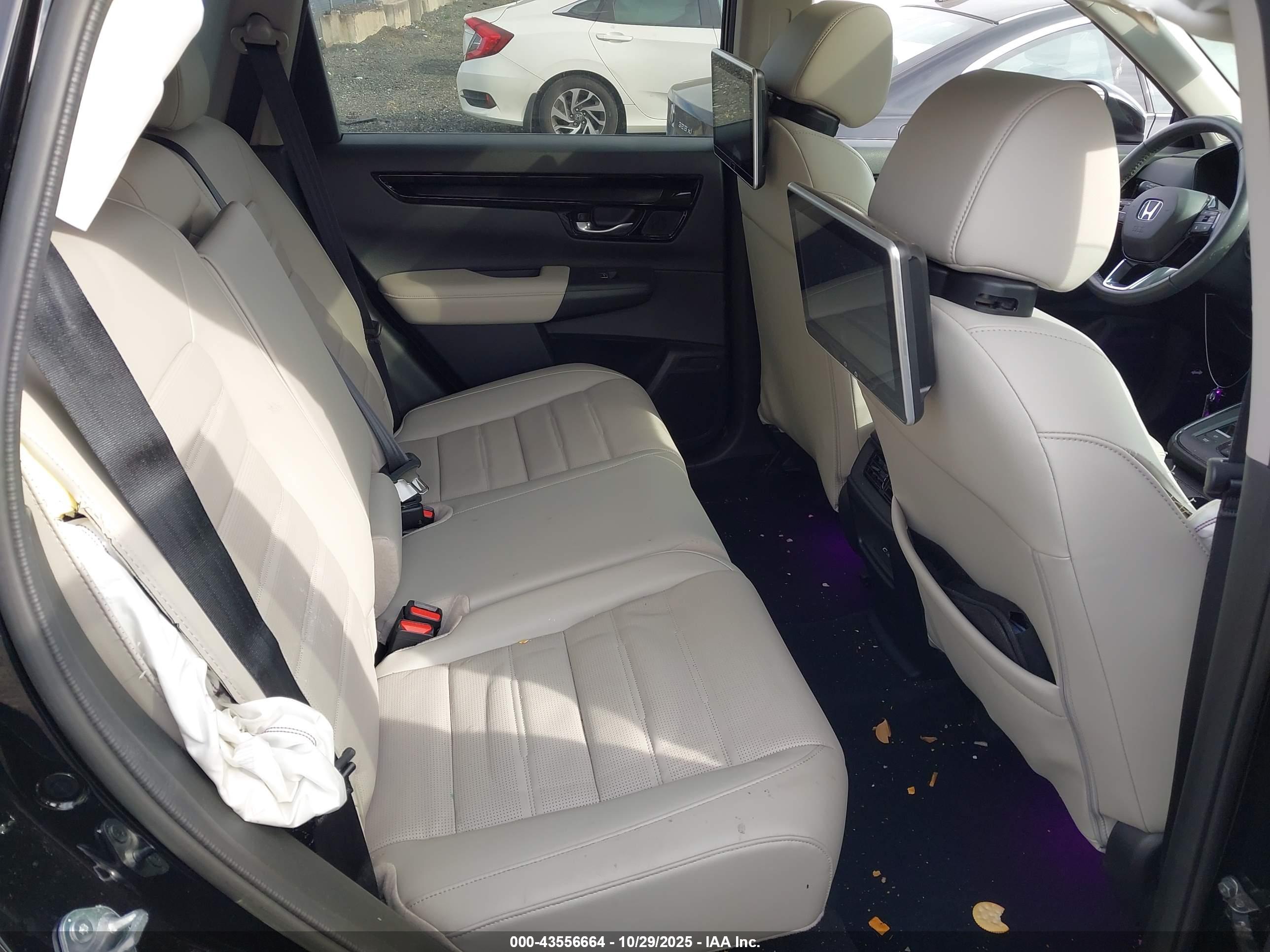 HONDA CR-V image 8