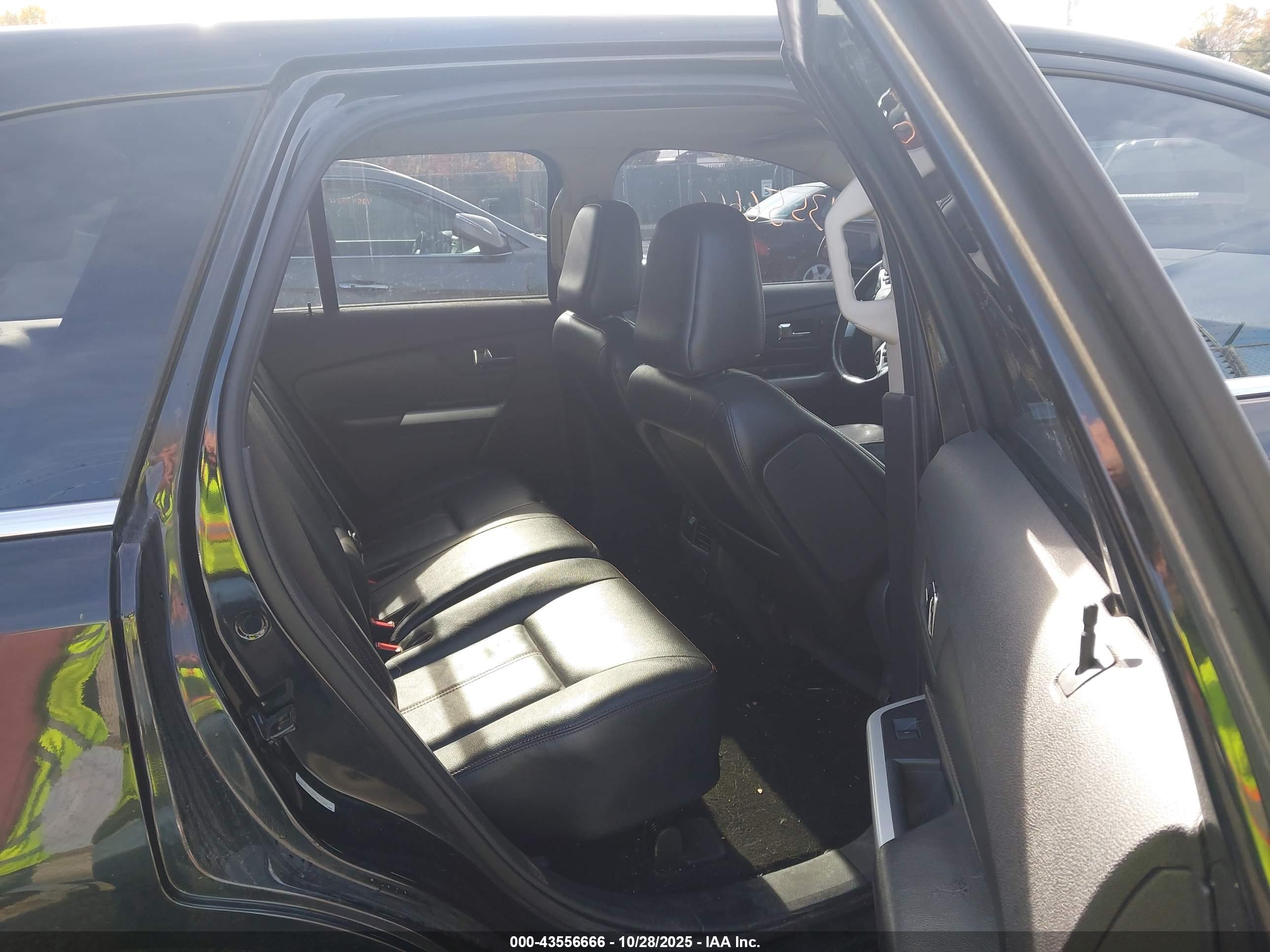 FORD EDGE image 8
