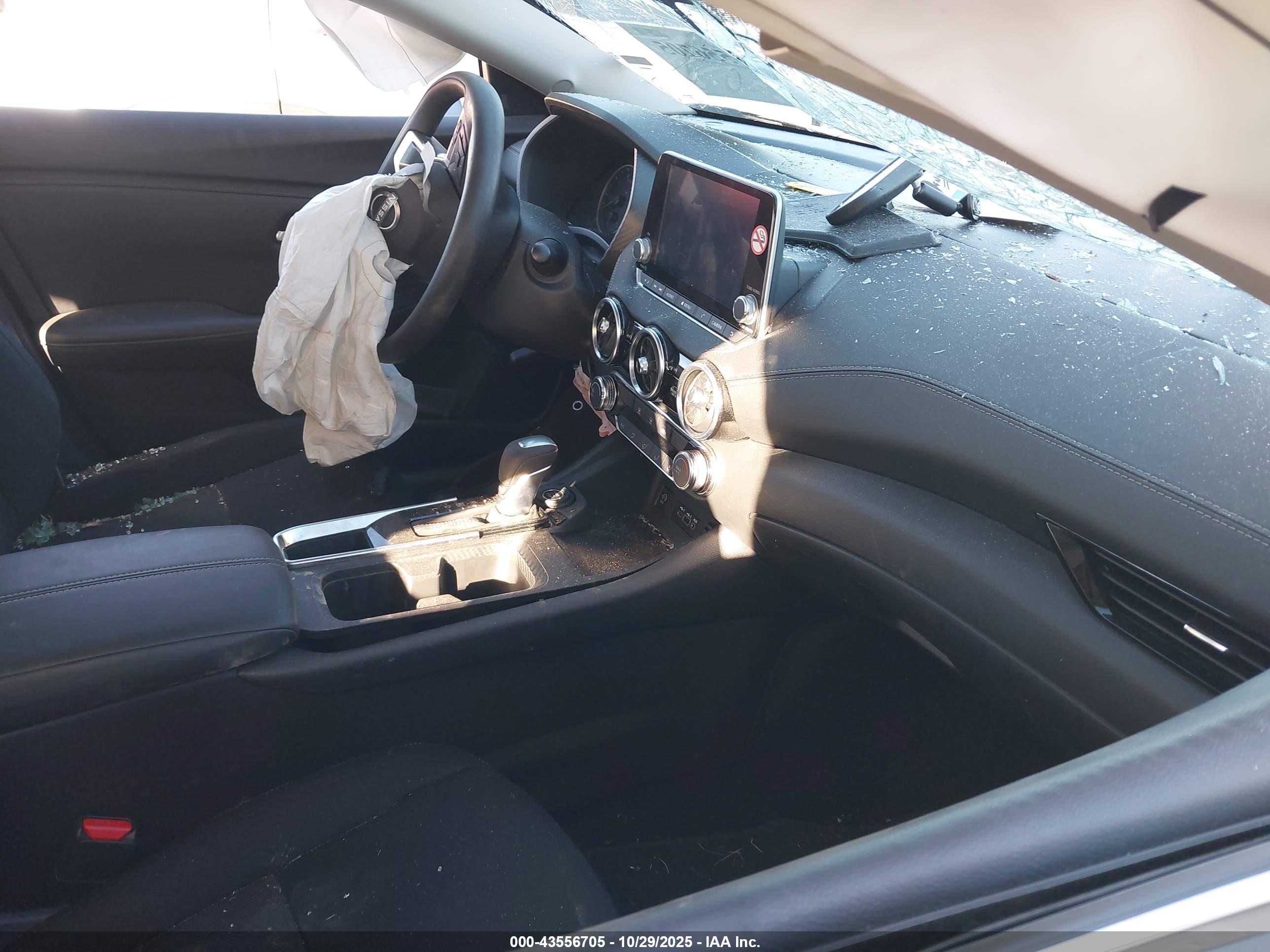 NISSAN SENTRA image 5