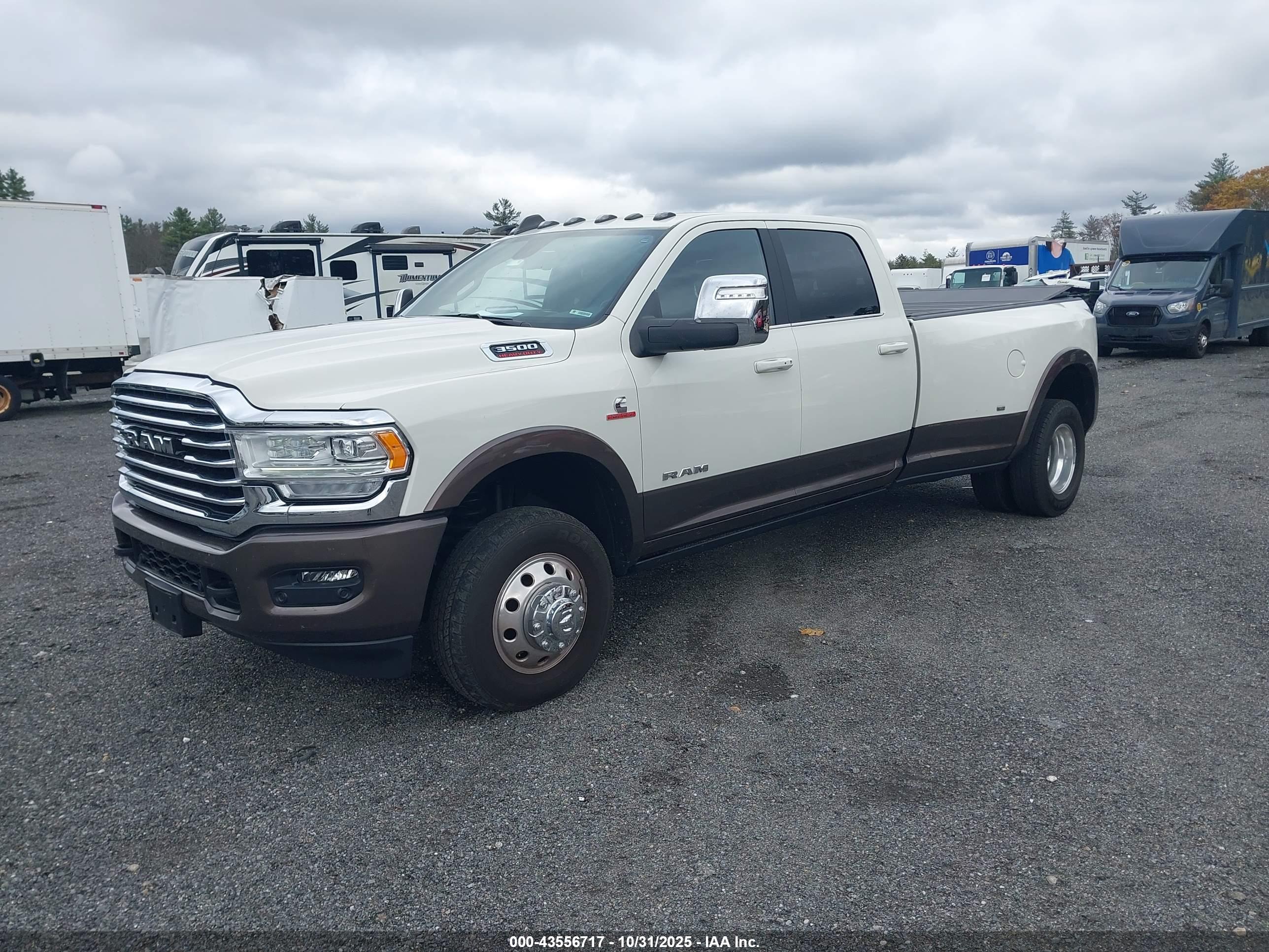 RAM 3500 image 2