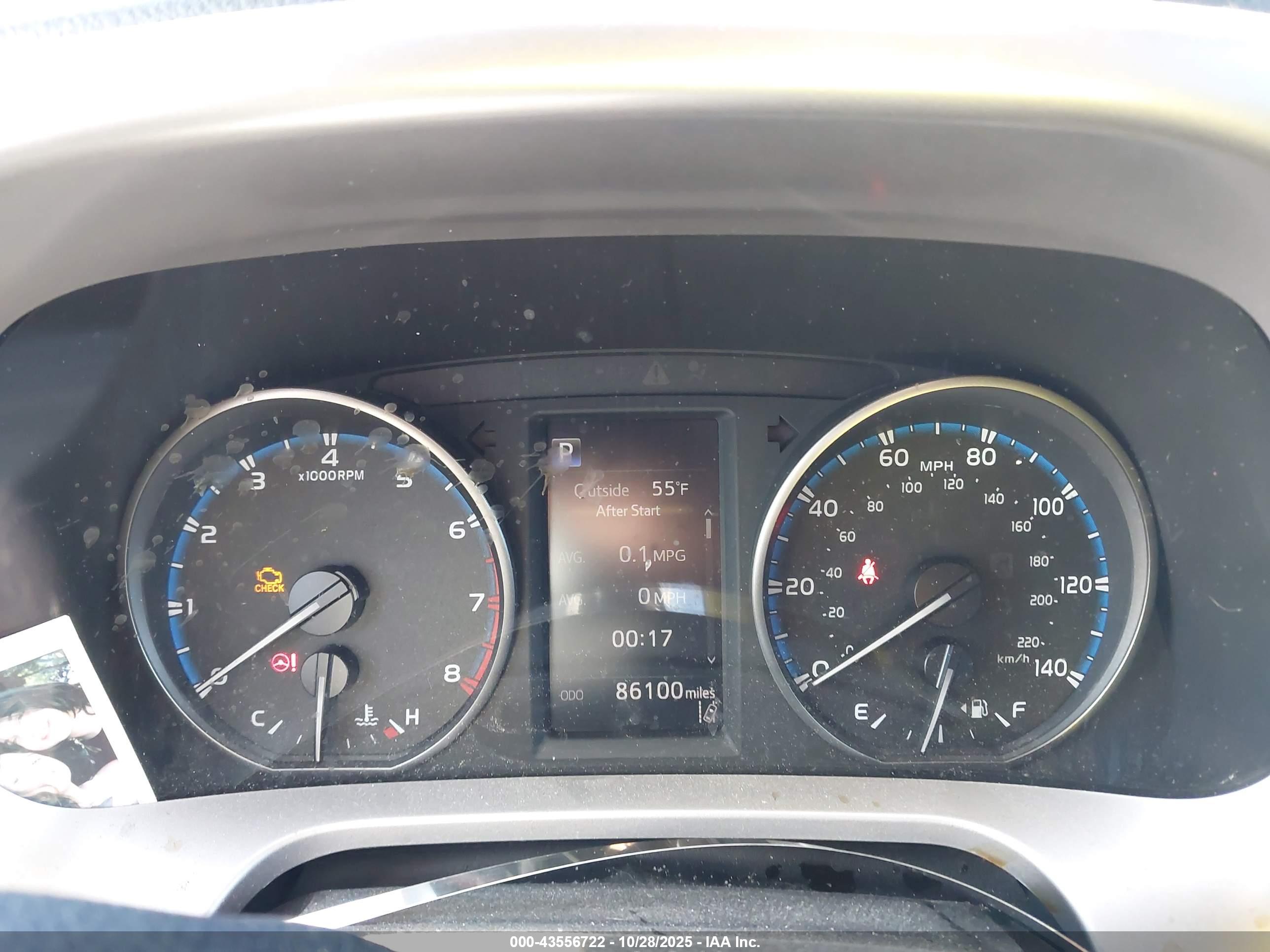 TOYOTA RAV4 image 7