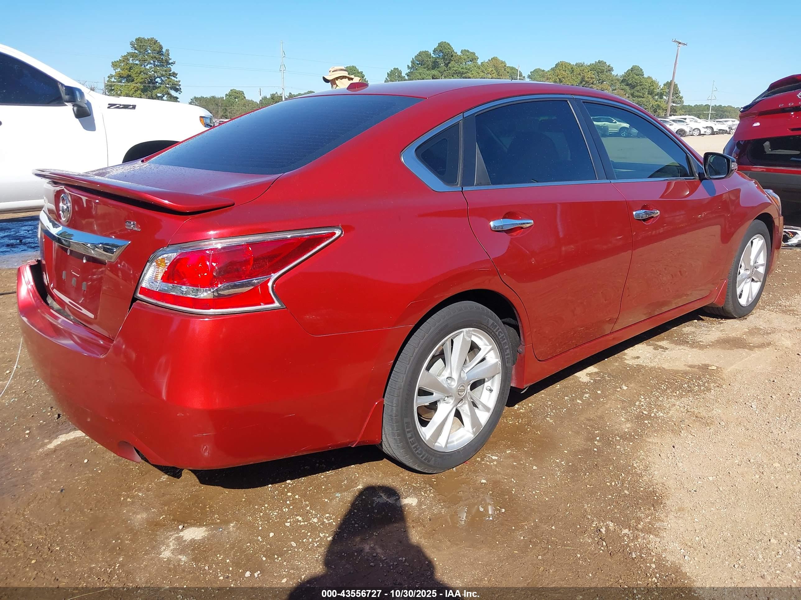 NISSAN ALTIMA image 4