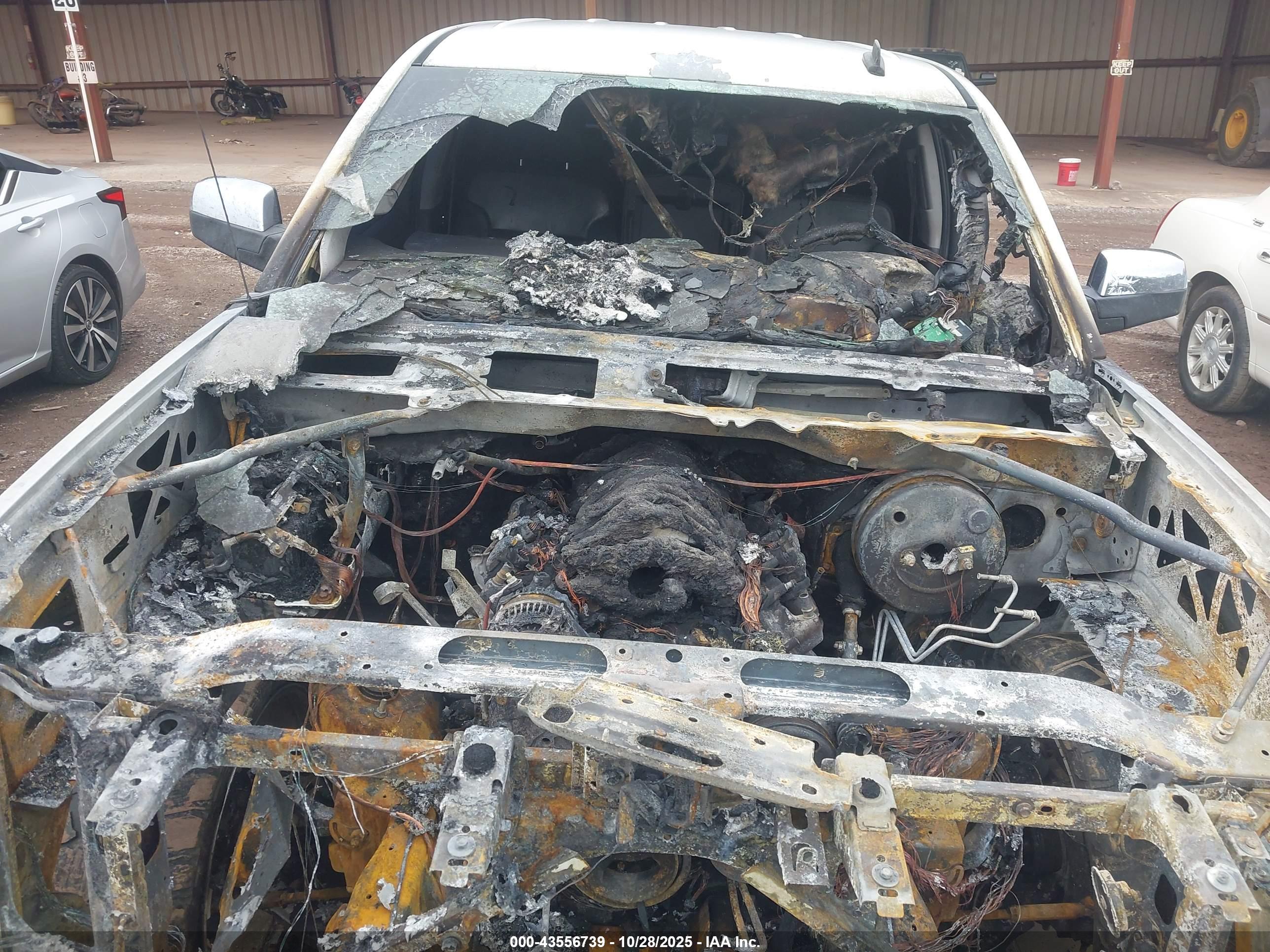 GMC SIERRA image 10