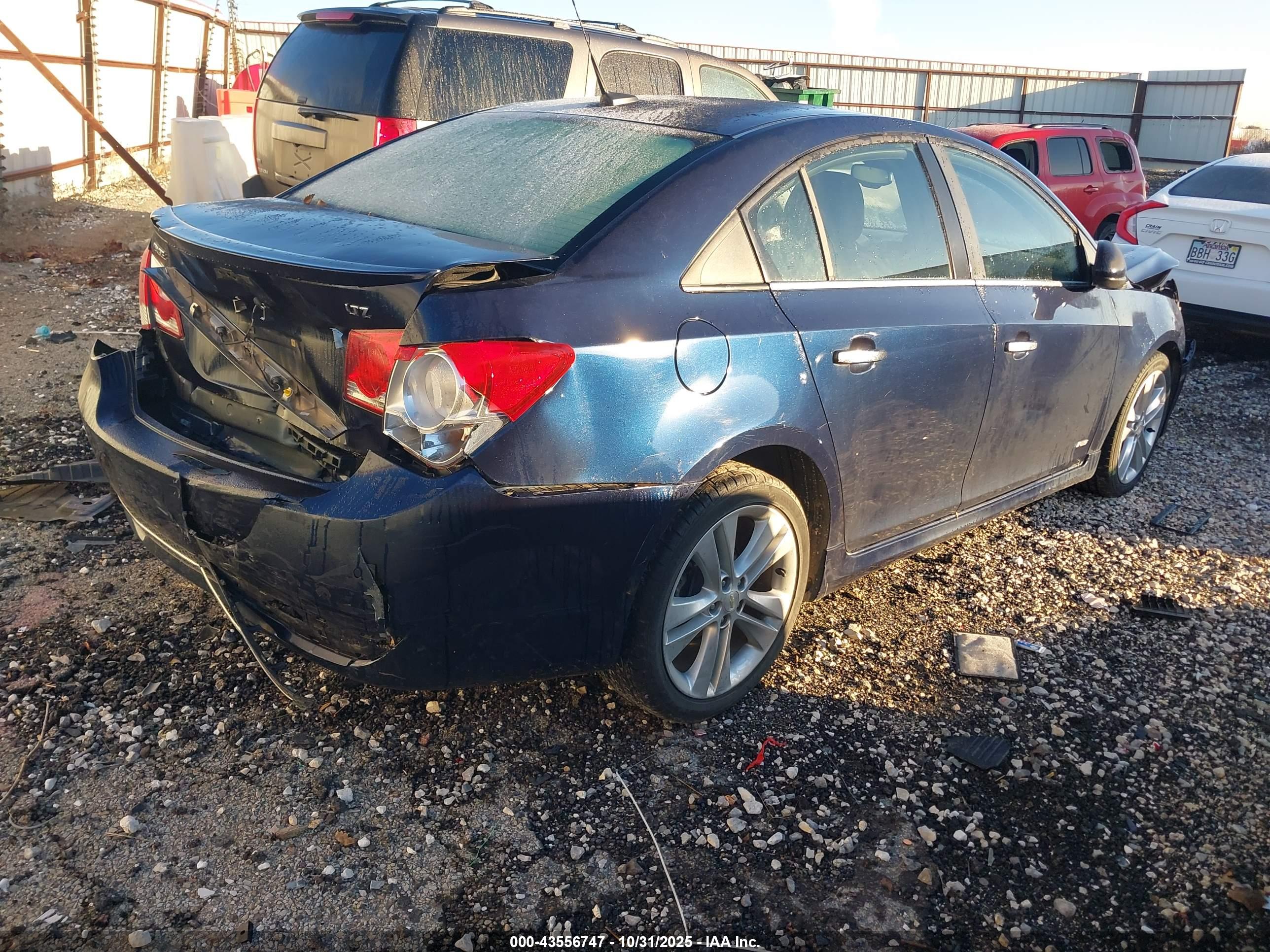 CHEVROLET CRUZE image 4